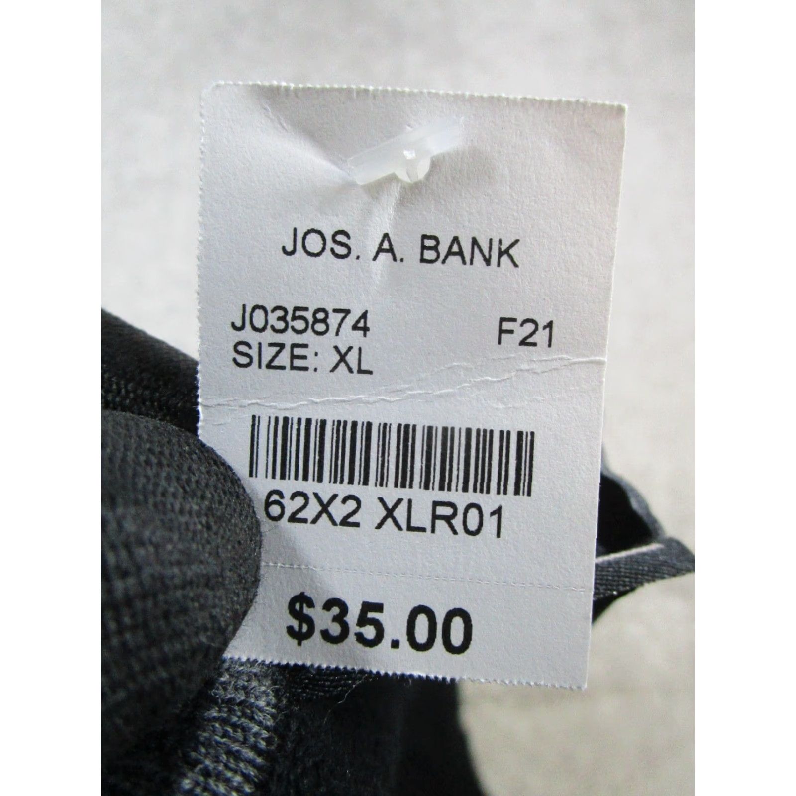 Jos. A. Bank Jos.A.Bank Sweater Mens XL Black Knit Pullover Knit Cotton V-Neck Regular Fit Golf Hiking Walking Shirt Mens XL Black Pullover Size US XL / EU 56 / 4 - 4 Thumbnail