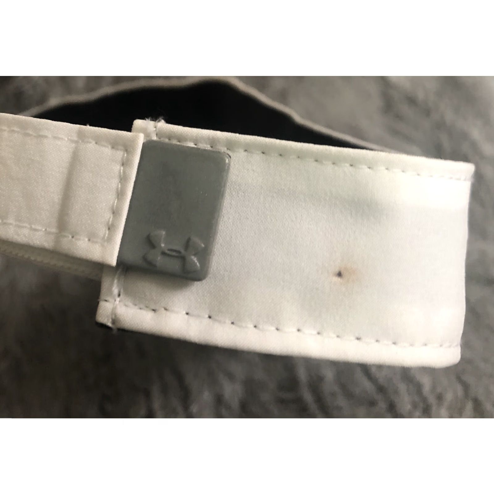 Under Armour Under Armour Visor Women's White Gray UA Logo Tennis Hat OSFM One Size Fits Most Size ONE SIZE - 5 Thumbnail