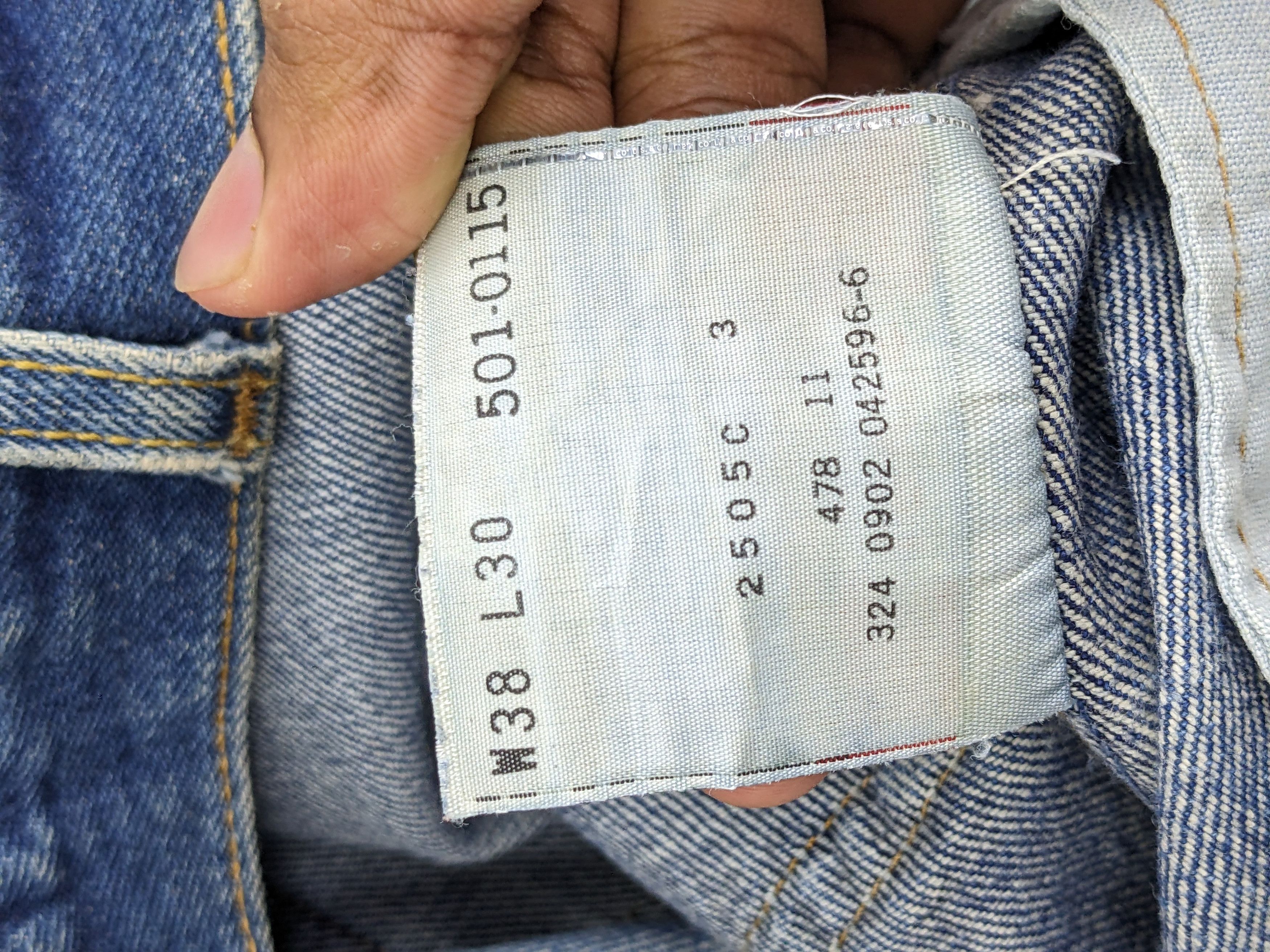 Levi's × Vintage Faded Blue Vintage 90s Levis 501 Jeans Size US 37 - 9 Thumbnail