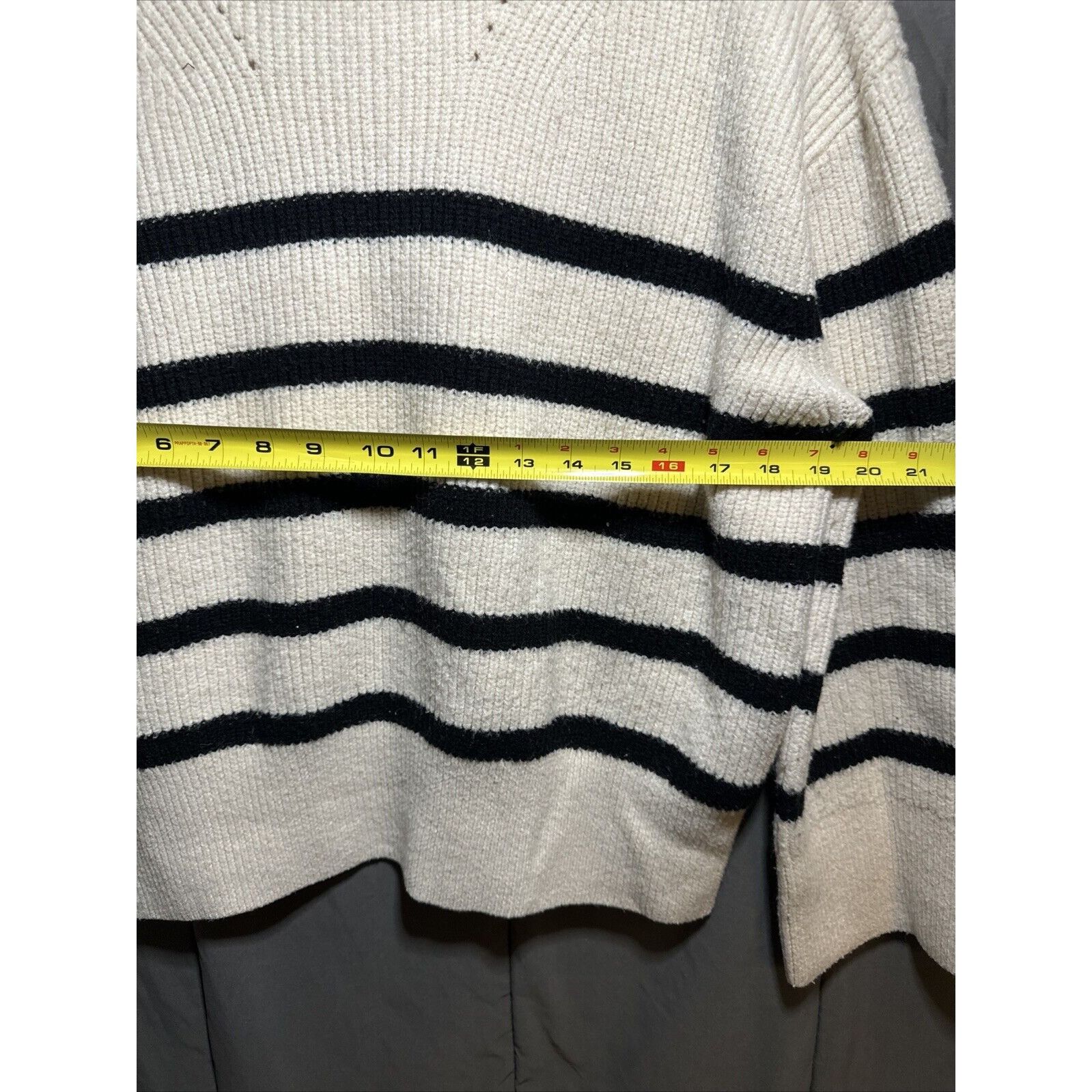 Zara Zara Knit Cropped Oversized Striped Boxy Distressed Sweater Size S / US 4 / IT 40 - 9 Thumbnail