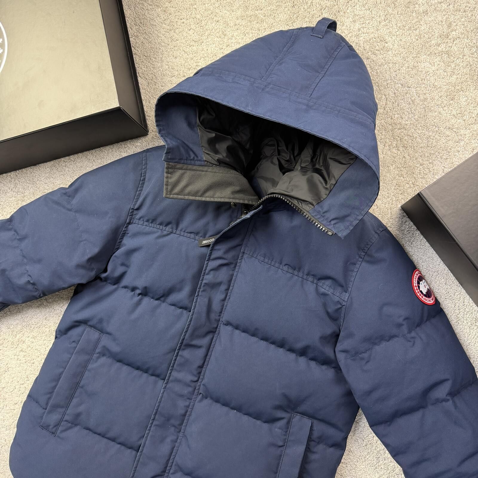 Canada Goose Canada Goose MacMillan Size L Size US L / EU 52-54 / 3 - 2 Thumbnail