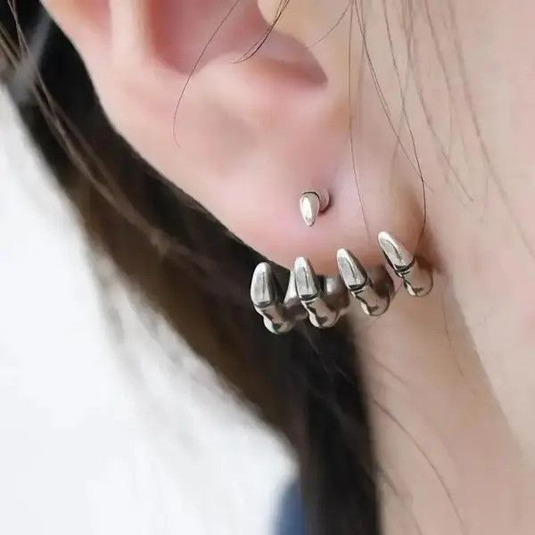 Other Punk Skull Hand Skeleton Stud Earring Size ONE SIZE - 1 Thumbnail