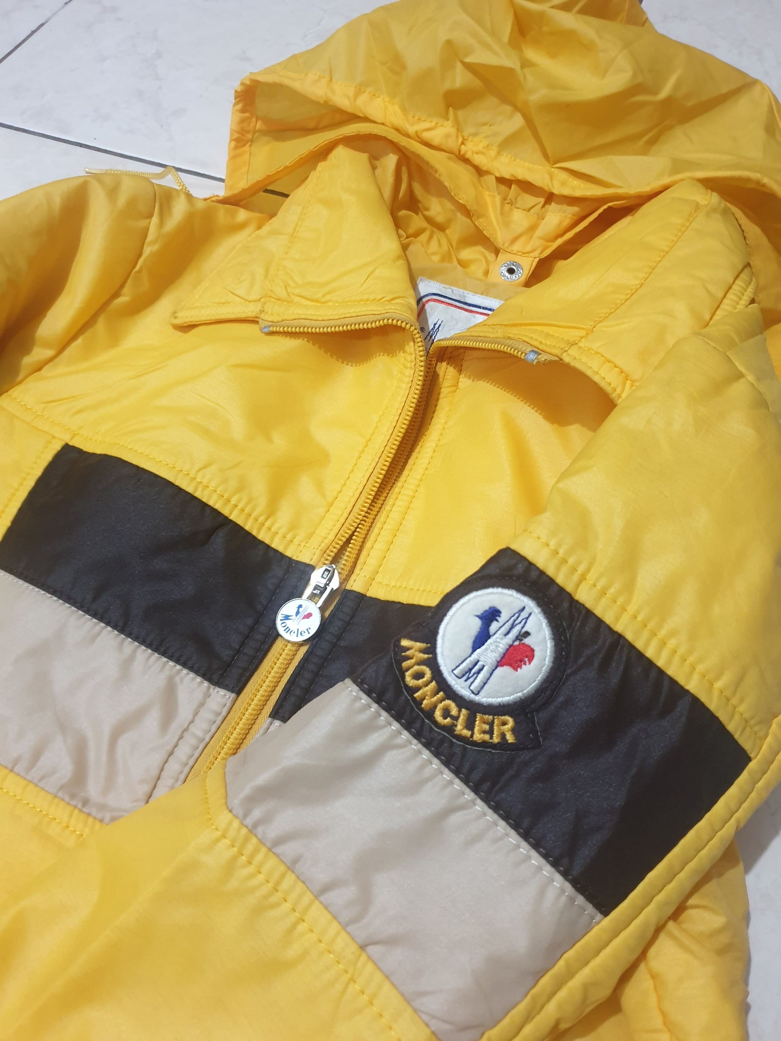 Moncler Vtg Moncler Ski Wear X Grenoble Jacket Size US L / EU 52-54 / 3 - 9 Thumbnail