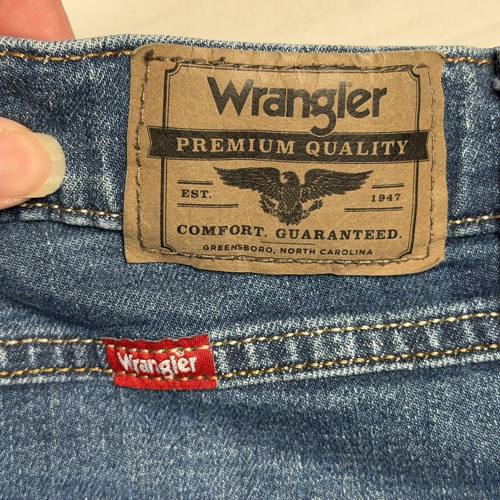 Wrangler Wrangler Jeans Mens Size 31x30 Blue Athletic Fit Stretch Size US 31 - 2 Thumbnail