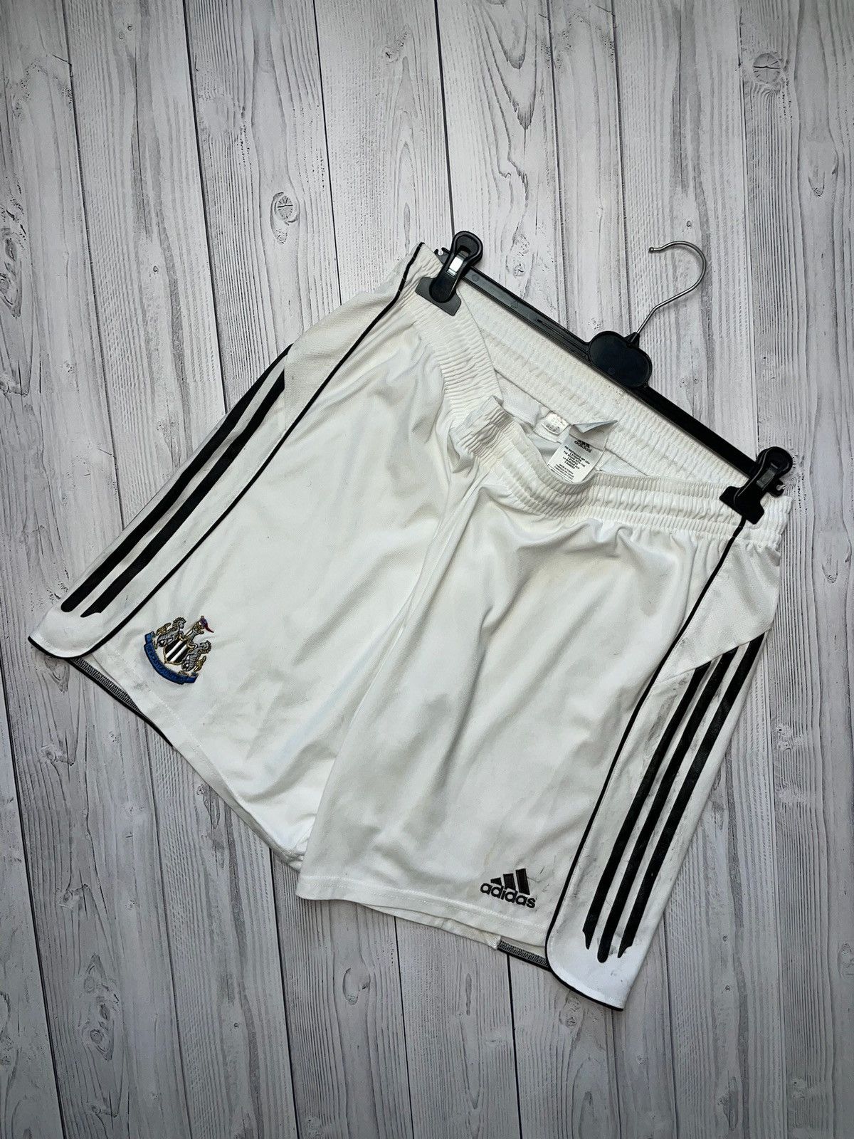 Adidas × Vintage Vintage adidas New Castle United soccer shorts size XL Size US 36 / EU 52 - 1 Thumbnail