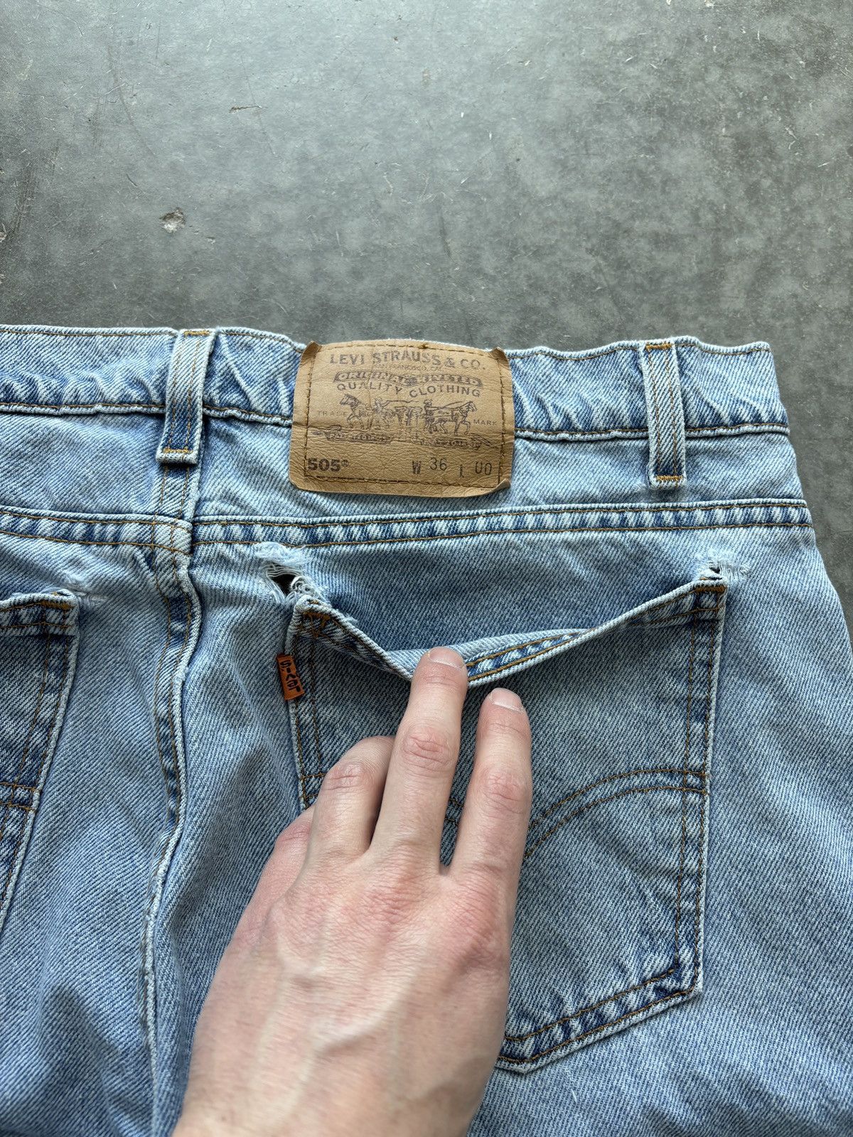 Levi's Vintage 90s Levis 505 Orange Tab Denim Jean Shorts Size US 36 / EU 52 - 9 Thumbnail