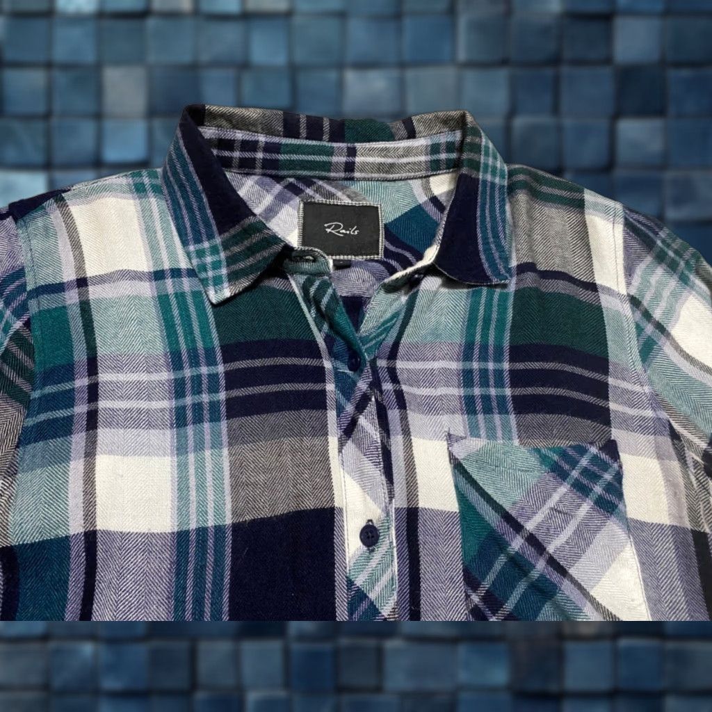Rails **Rails Women's Small Multicolor Plaid Check Long Sleeve Shirt** User: **Rails Women's Small Multicolor Plaid Long Sleeve Shirt** Size S / US 4 / IT 40 - 1 Thumbnail