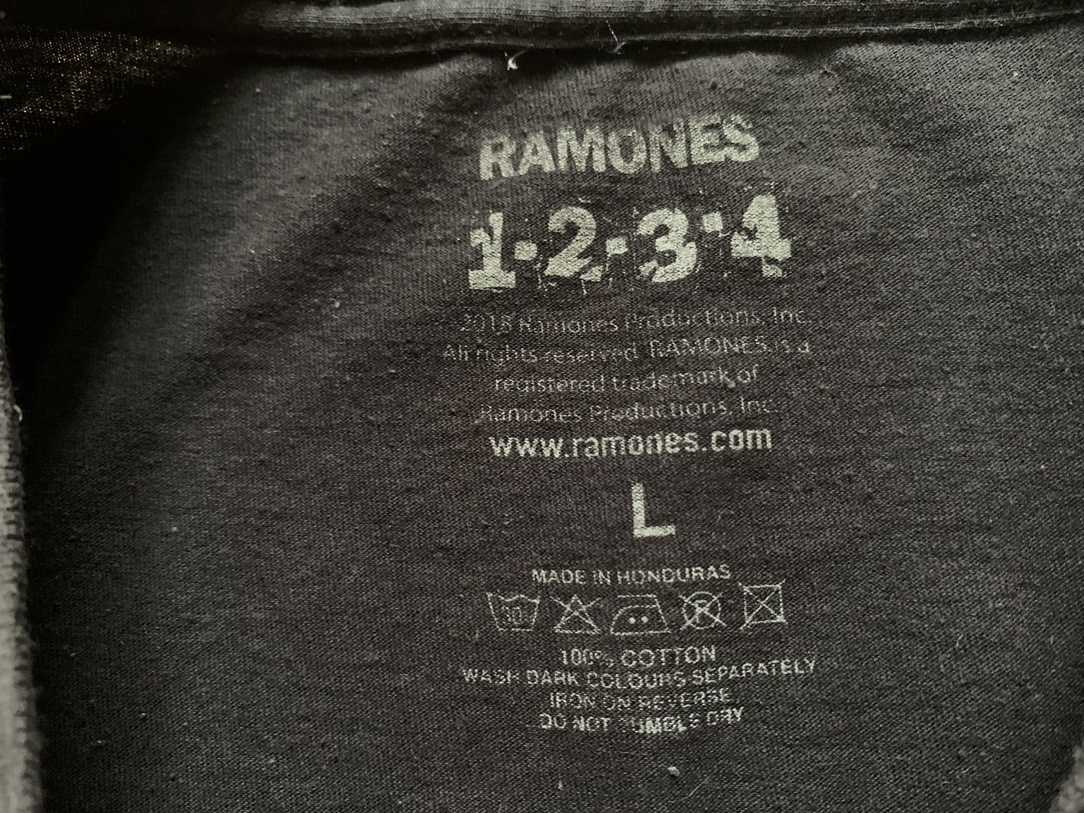 Band Tees Rare Ramones 2018 Big Logo Black T Shirt Size US L / EU 52-54 / 3 - 8 Thumbnail