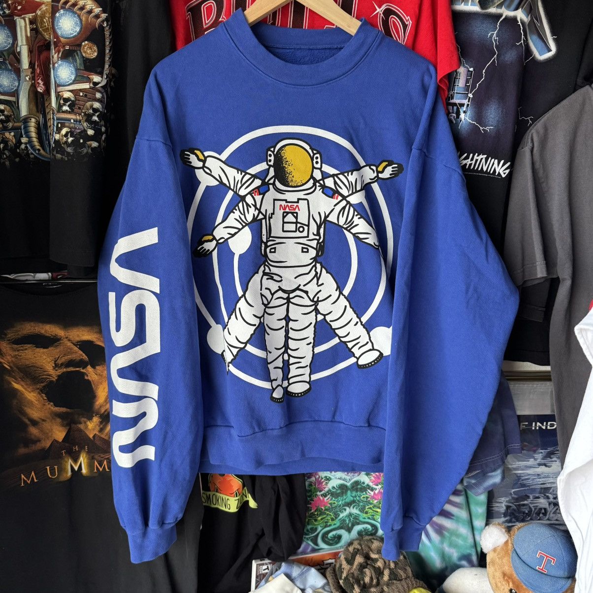 Kanye West × Kid Cudi × NASA Kid Cudi x NASA MERCH Concert Sweatshirt Astronaut The Moon Size US L / EU 52-54 / 3 - 1 Thumbnail