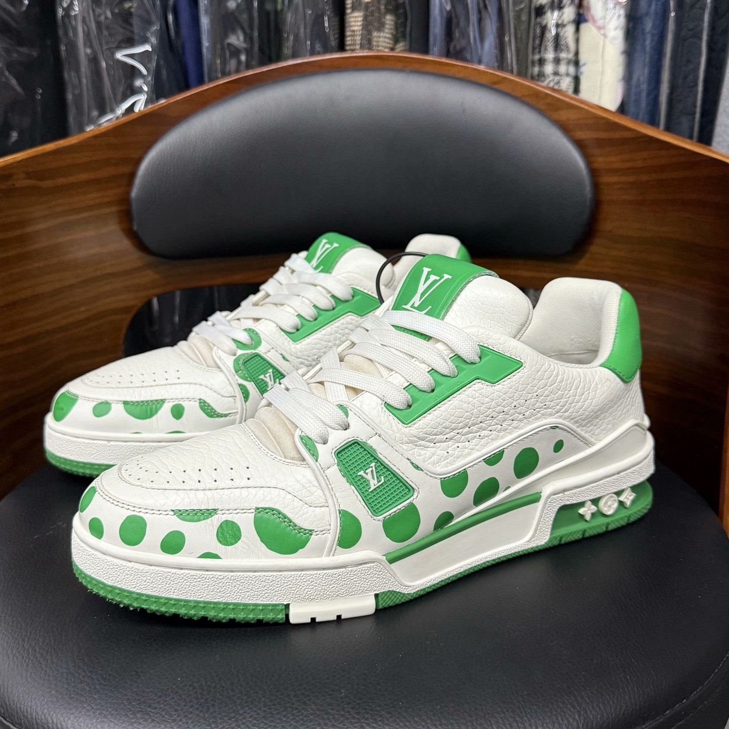 Louis Vuitton Louis Vuitton Collab Limited Green Lowtop Sneakers 41 Men Size US 8.5 / EU 41-42 - 1 Thumbnail
