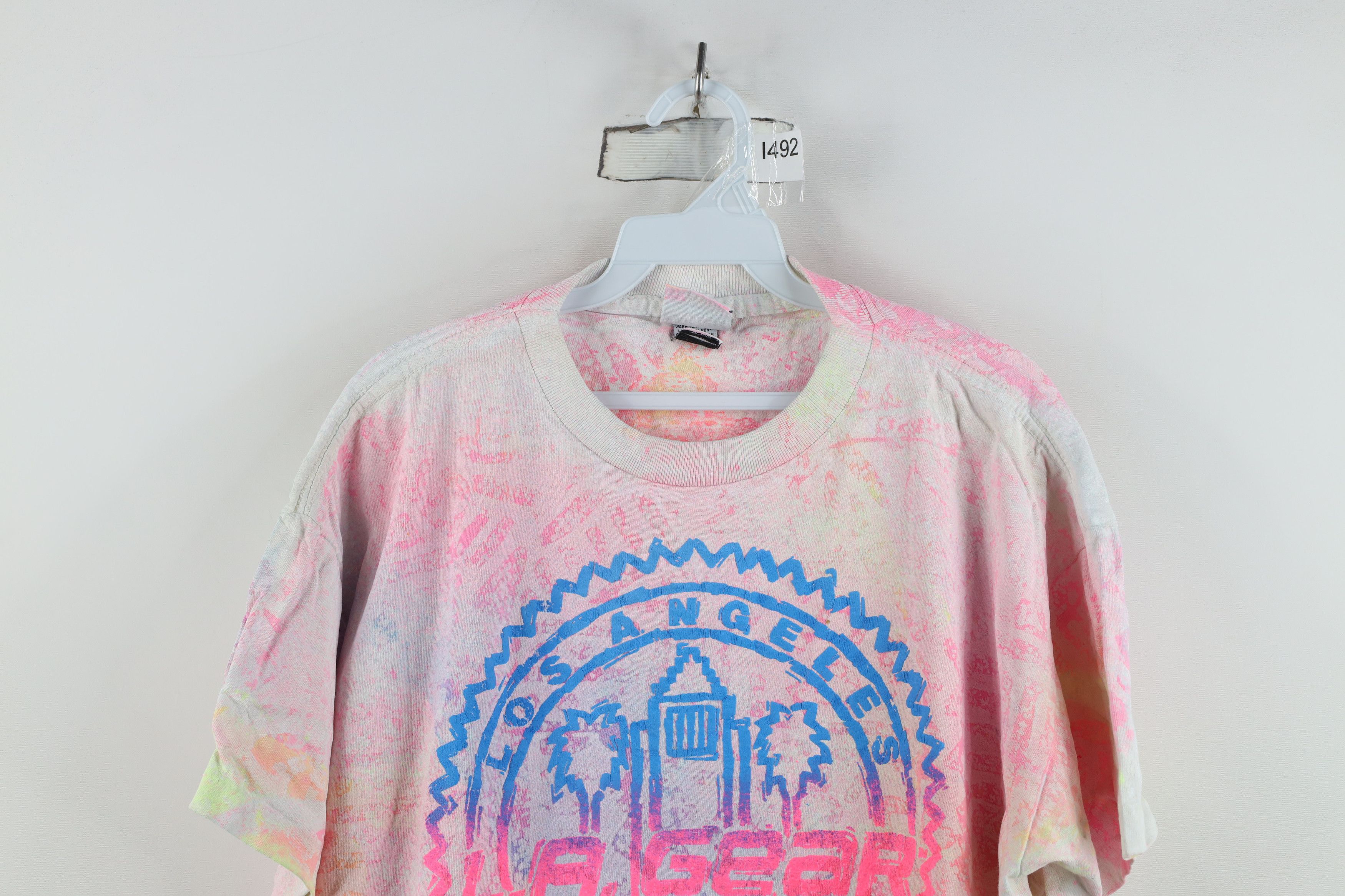 Vintage Vintage 90s LA Gear Rainbow Surf Skateboard T-Shirt USA Size ONE SIZE - 2 Thumbnail