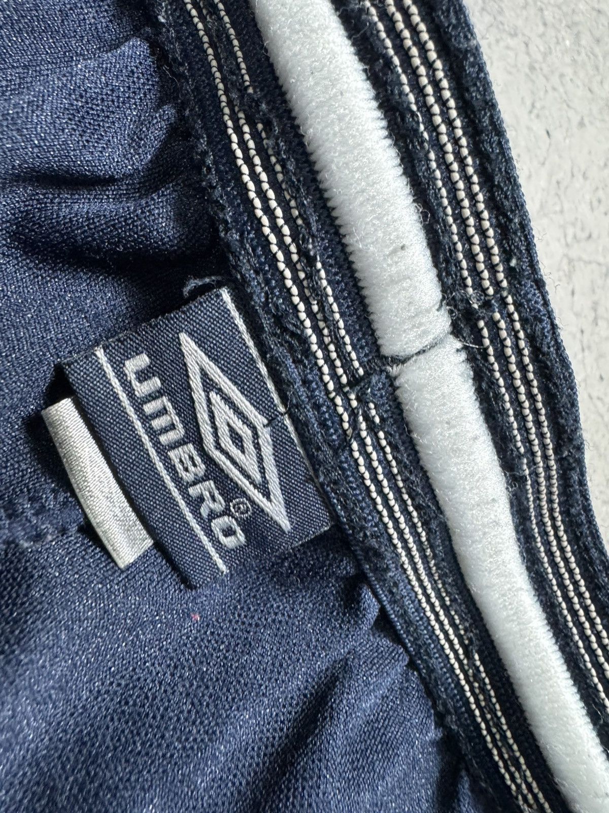 Umbro Umbro Vintage 90’s Monogram Shorts Blue Size US 30 / EU 46 - 4 Thumbnail