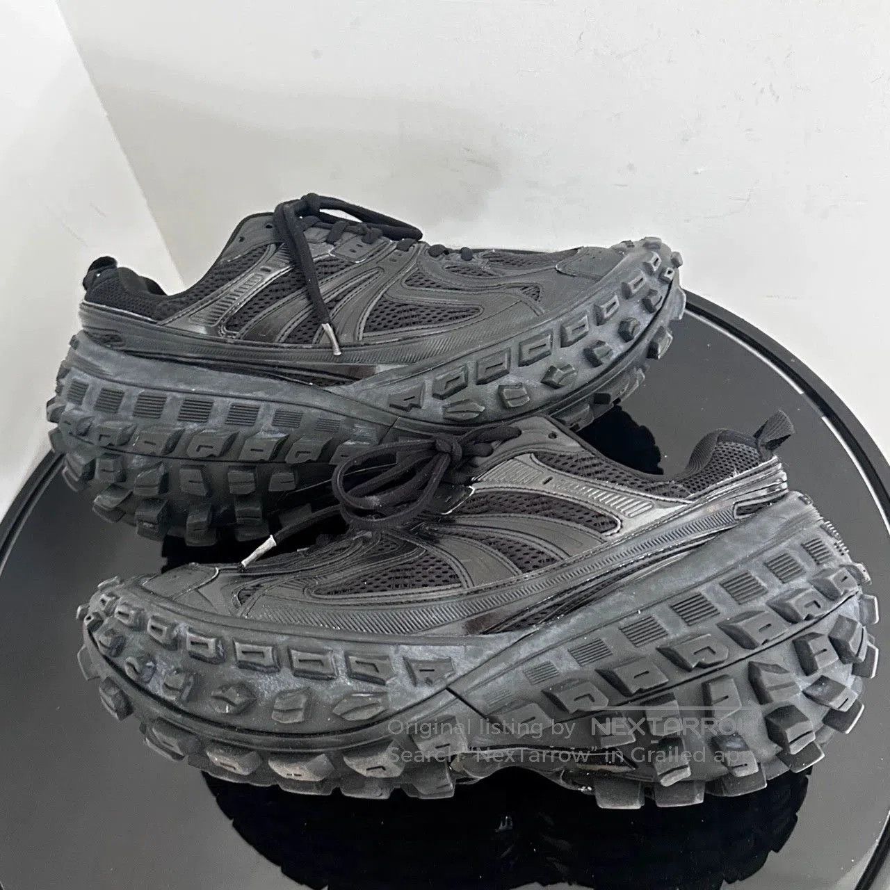 Balenciaga balenciaga defender retro low-top sneakers. Size US 11 / EU 44 - 5 Thumbnail