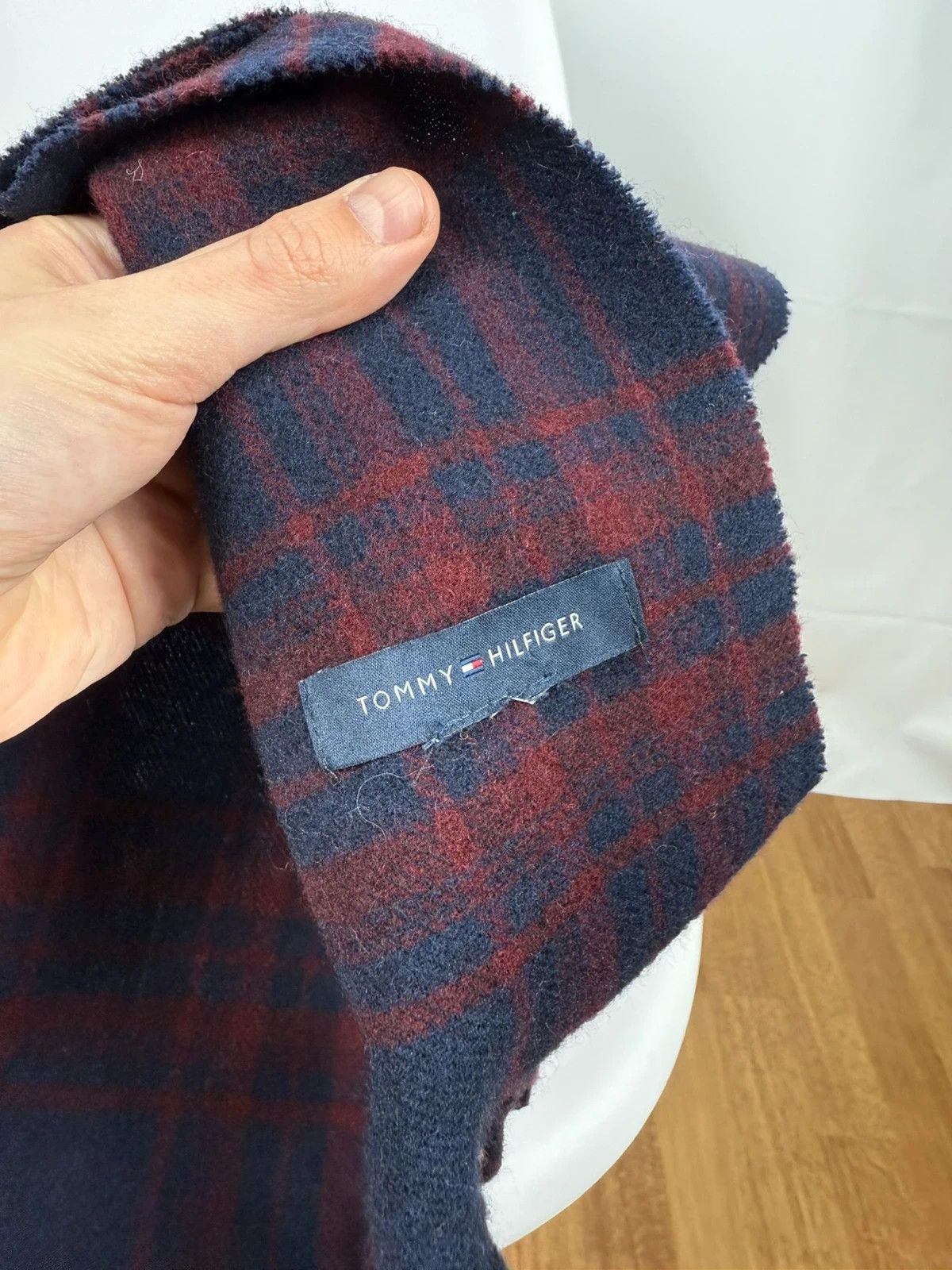 Tommy Hilfiger Tommy Hilfiger Printed Scarf Plaid Wool Size ONE SIZE - 6 Thumbnail
