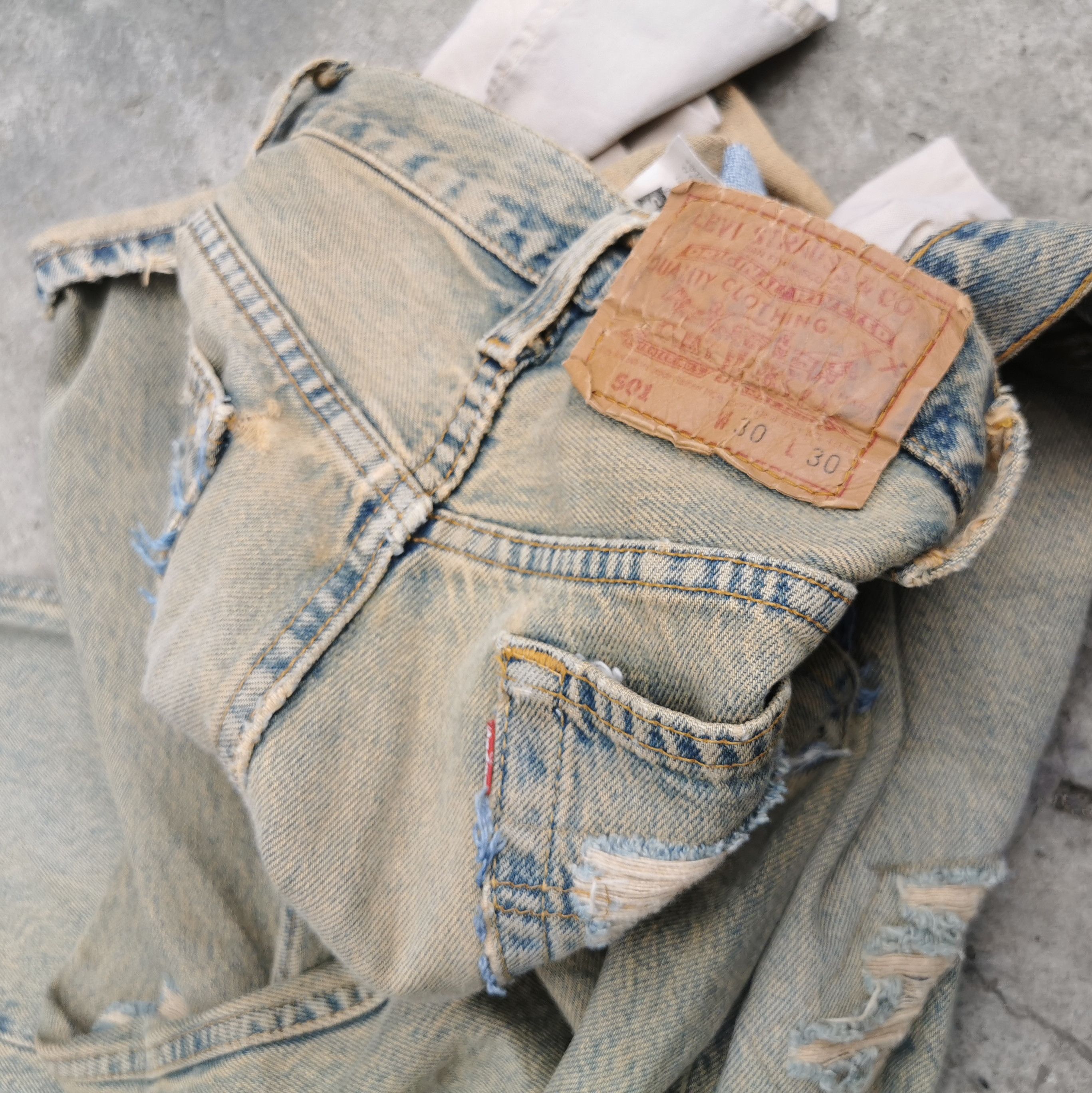 Levi's Vintage Clothing 🇺🇸 80s Vintage Destroy 501 Rusty Distressed Levis Denim Size US 30 / EU 46 - 8 Thumbnail