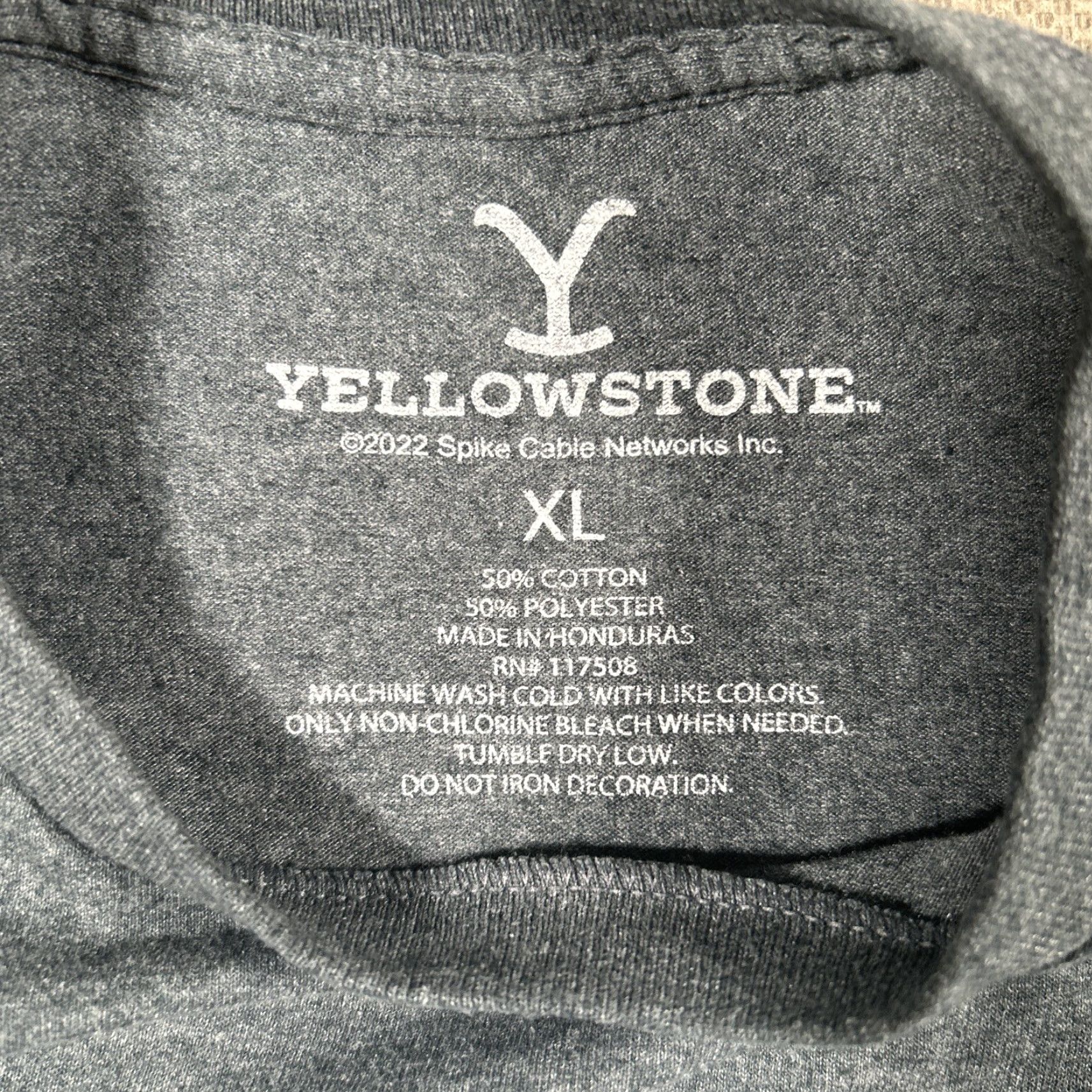 Silhouette Yellowstone T-Shirt Gray XL Men Cowboy Western Short Sleeve Crew Neck Graphic Print Cotton Size US XL / EU 56 / 4 - 3 Thumbnail