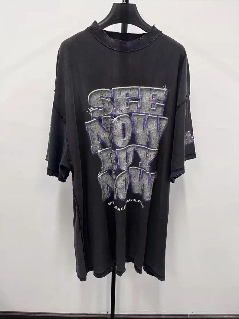 Balenciaga Balenciaga Washing damage to make old short sleeves Size US XL / EU 56 / 4 - 1 Thumbnail