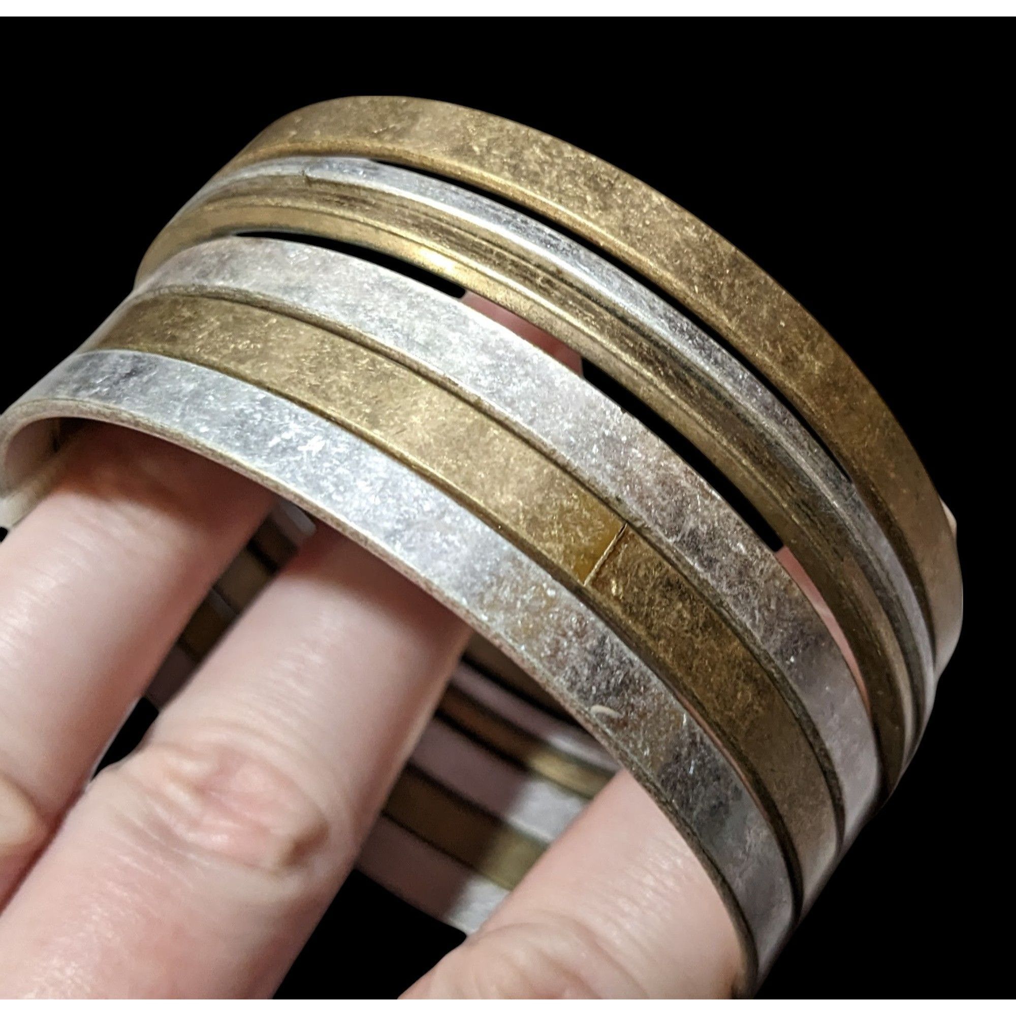 Other Silver And Gold Tone Metal Bangle Bracelet Set (6) Size ONE SIZE - 2 Thumbnail