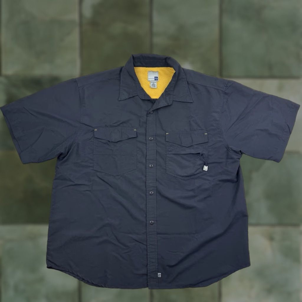 Vintage VINTAGE Xtreme Gear Button Up Shirt Men XL Blue Outdoor Short Sleeve Button-Up Collar Xtreme Gear Shirt Adults 80s 90s Punk Hipster Size US XL / EU 56 / 4 - 1 Thumbnail