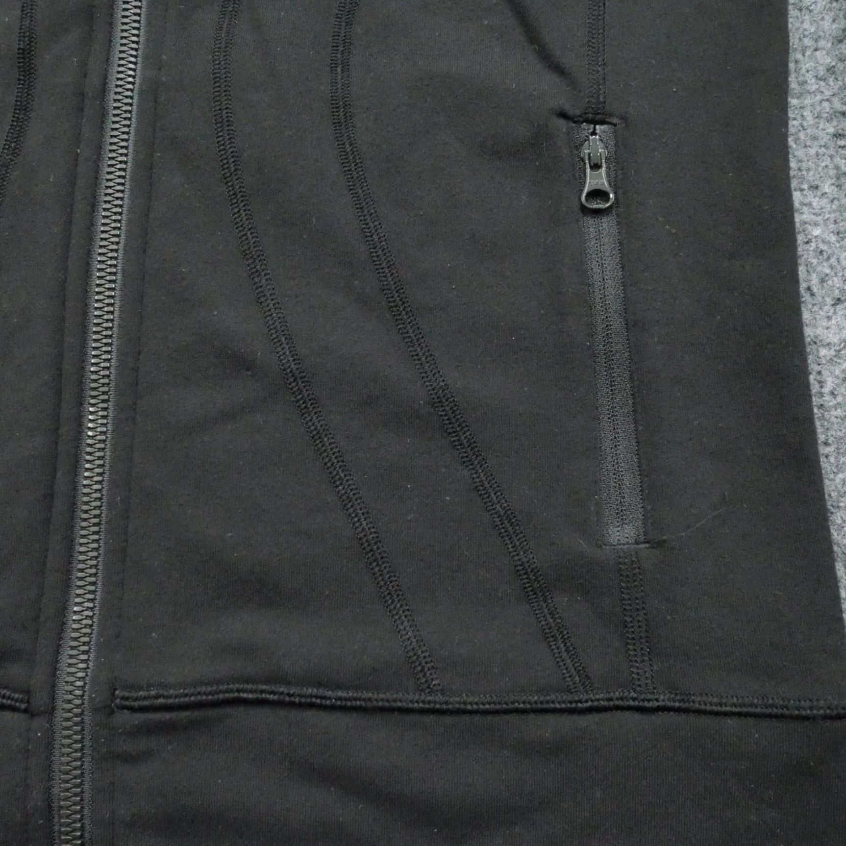 Lululemon **Womens Lululemon Hoodie 6 Black Full Zip Casual Athletic** User: **Lululemon Womens Hoodie Size 6 Black Full Zip Casual Athletic** Size M / US 6-8 / IT 42-44 - 4 Thumbnail
