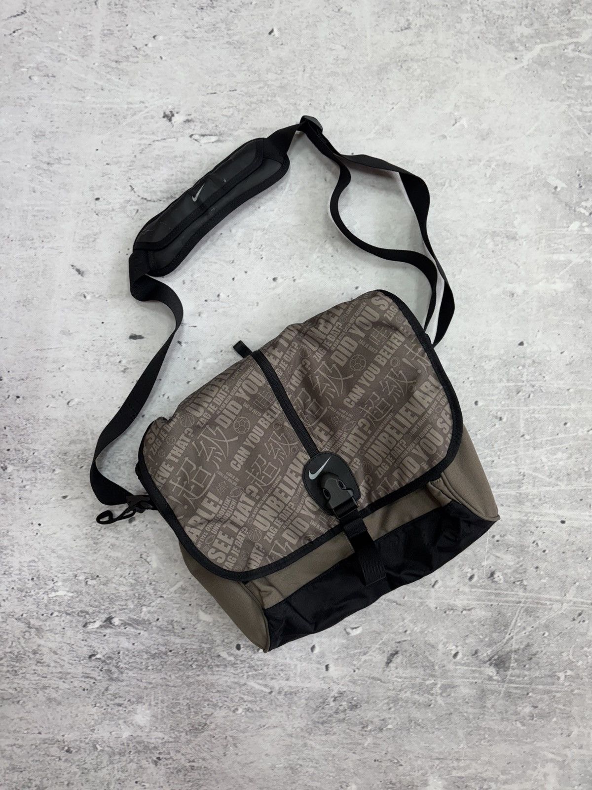 Nike × Vintage NIKE VINTAGE BASIC LOGO 00s 90s PINTEREST STYLE SLING BAG Size ONE SIZE - 1 Thumbnail