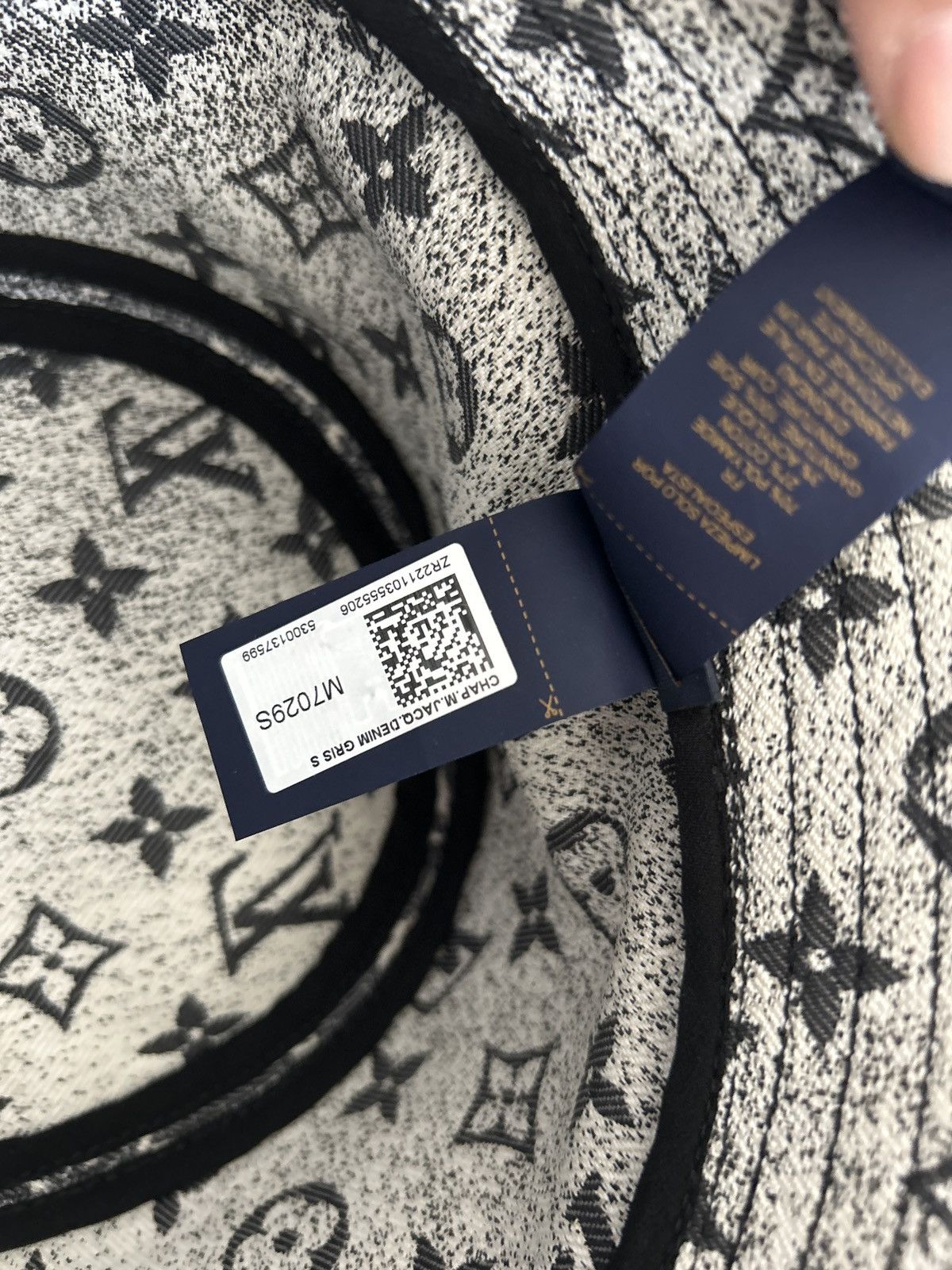 Louis Vuitton Louis Vuitton Size ONE SIZE - 5 Thumbnail