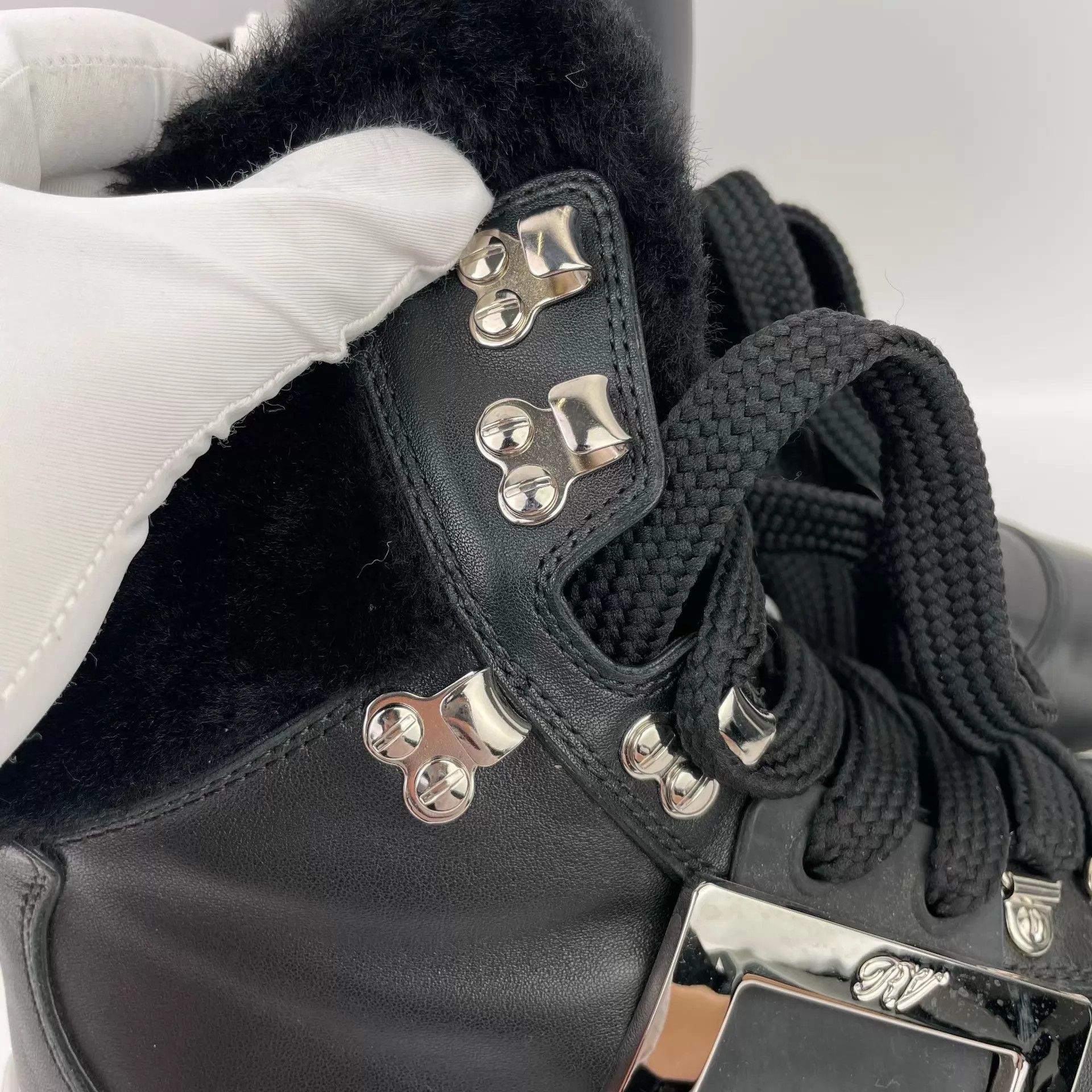 Roger Vivier RV Cowhide Cotton Ankle Boots Black/White Colorblock Size 37 Size US 6.5 / IT 36.5 - 4 Thumbnail