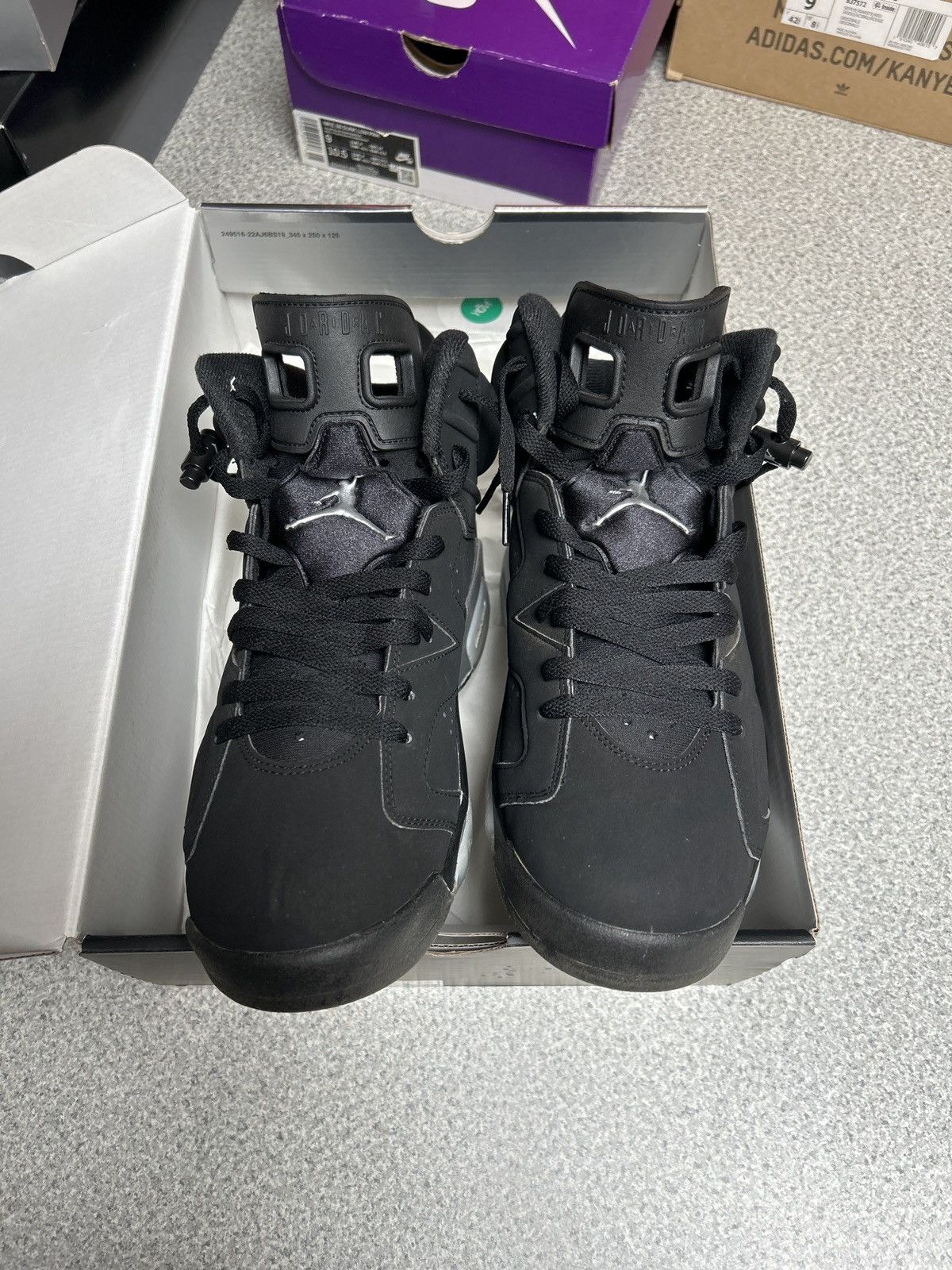 Air Jordan 6 Chrome