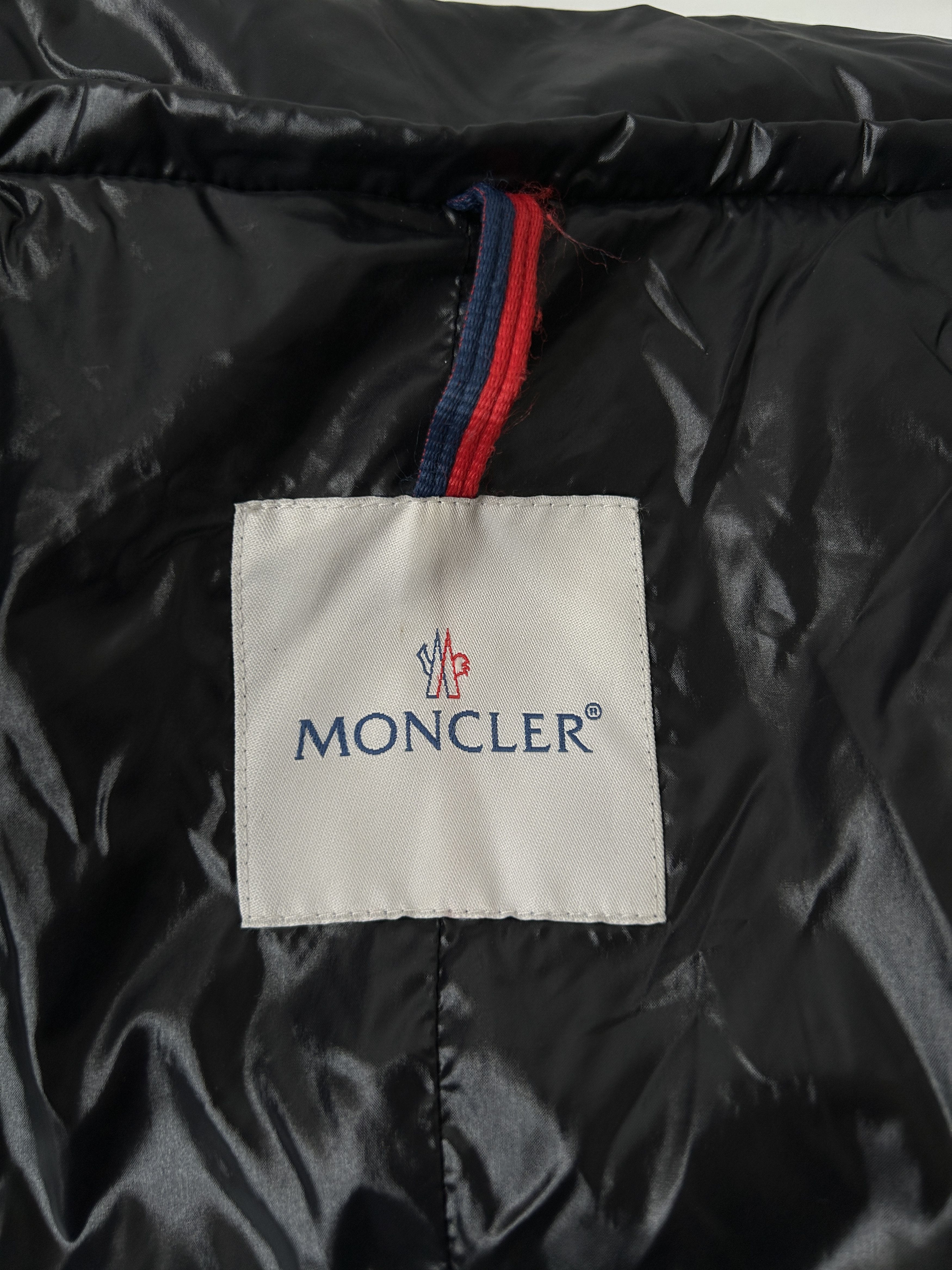 Moncler Moncler kingston belted quilted down jacket with badge Size M / US 6-8 / IT 42-44 - 11 Thumbnail