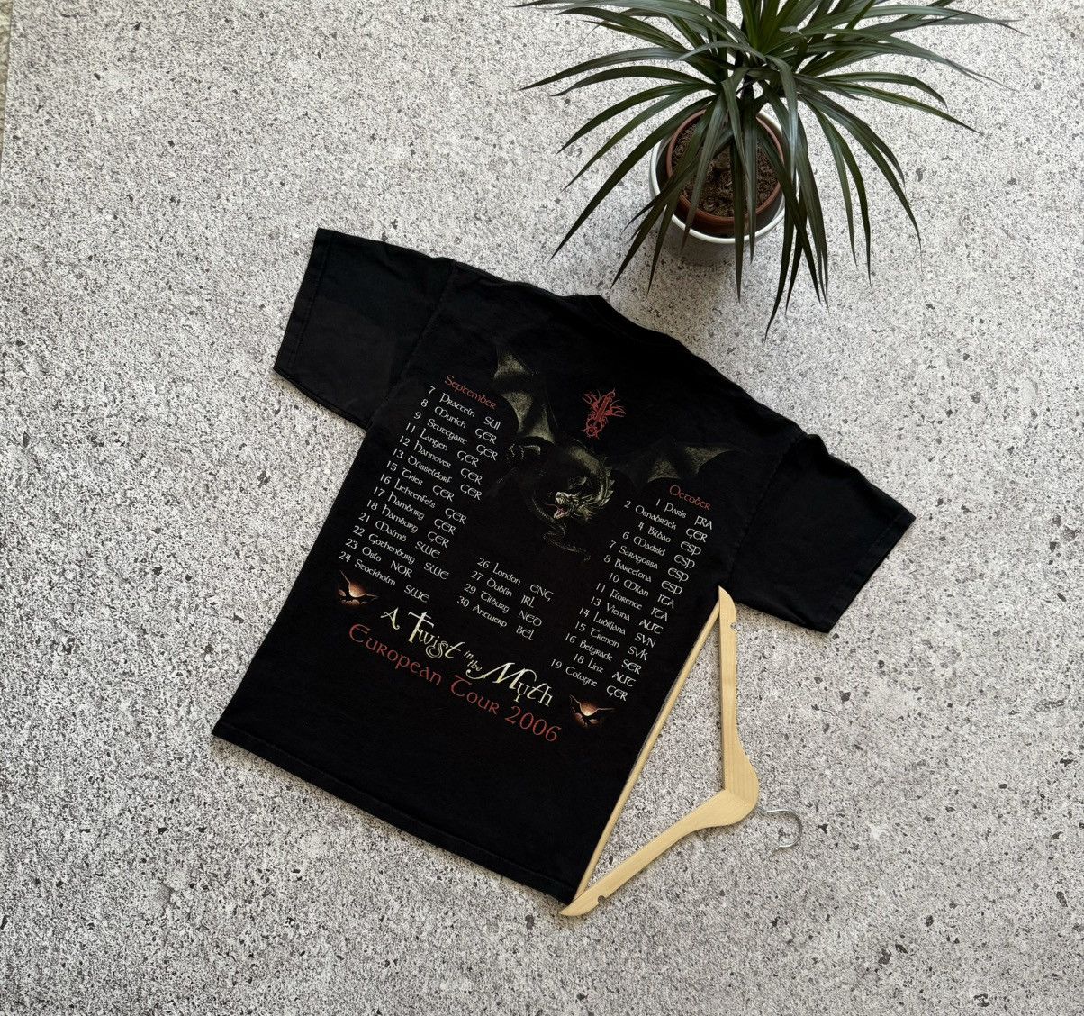 Band Tees × Vintage Vintage Blind Guardian A Twist In The Myth Tour 2006 T-Shirt Size US L / EU 52-54 / 3 - 2 Thumbnail