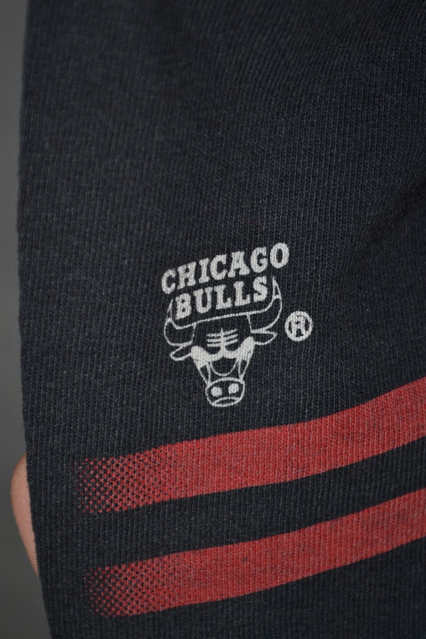 Nutmeg Vintage 1995 Chicago Bulls Nutmeg Mills USA NBA Jersey S Size US S / EU 44-46 / 1 - 10 Thumbnail