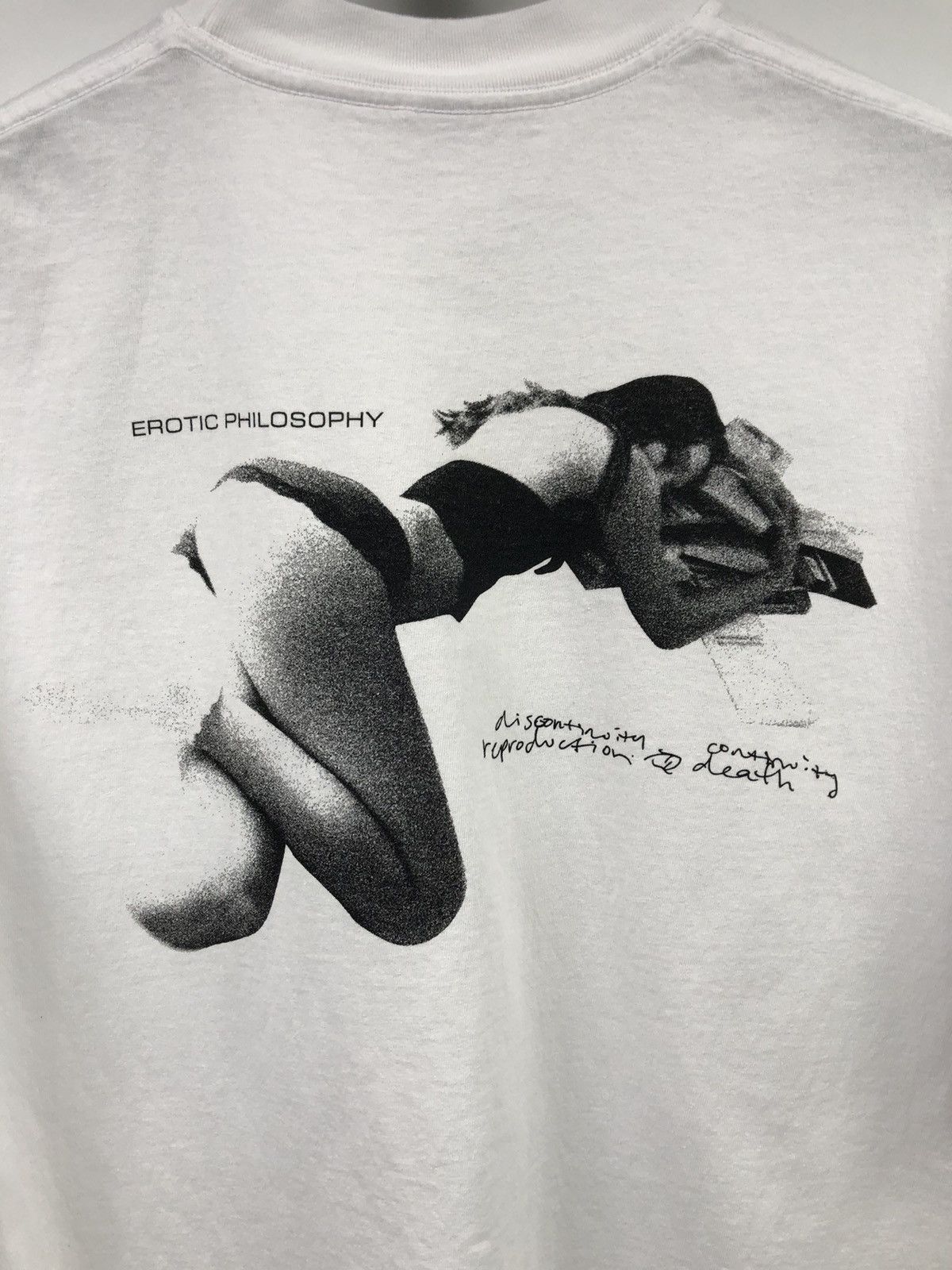 Los Angeles Apparel Erotic Philosophy Lingerie Book Pocket White T-Shirt Medium Size US M / EU 48-50 / 2 - 6 Thumbnail