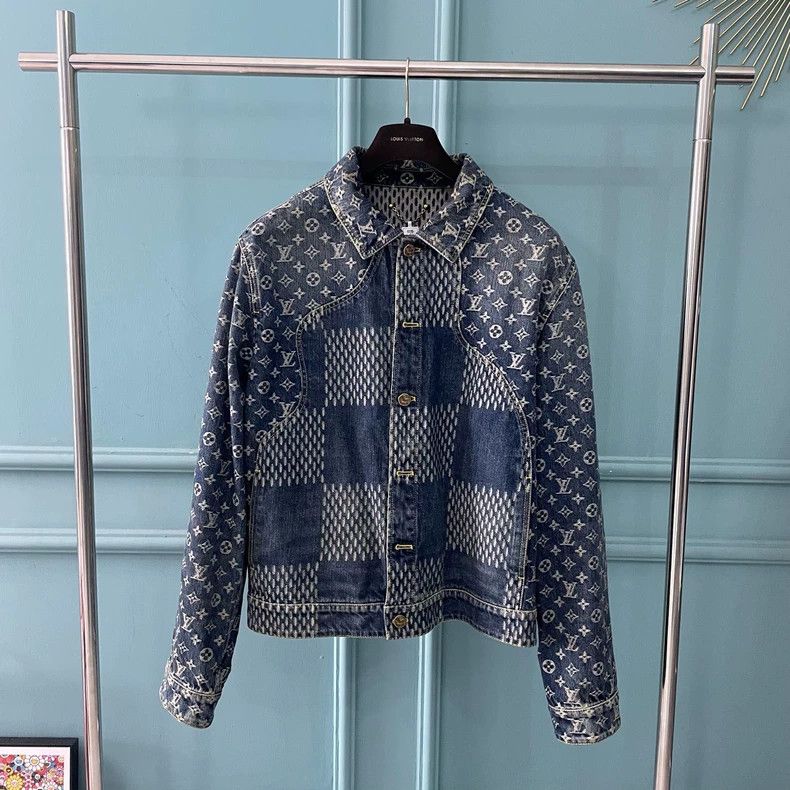Louis Vuitton Louis Vuitton Blue jacket with full logo jacket 2501-Nextar Size US L / EU 52-54 / 3 - 1 Thumbnail