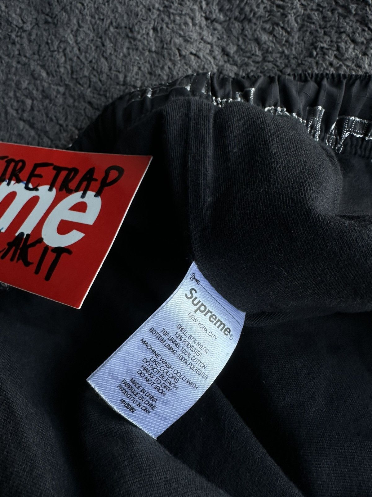 Supreme Supreme Logo Ripstop Track Pant (FW21) Used 9/10 size M Size US 30 / EU 46 - 5 Thumbnail