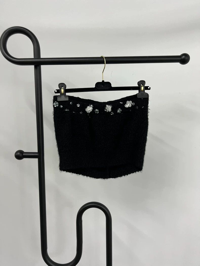 Chanel Chanel Black snowflake breastplate Size XS / US 0-2 / IT 36-38 - 2 Thumbnail