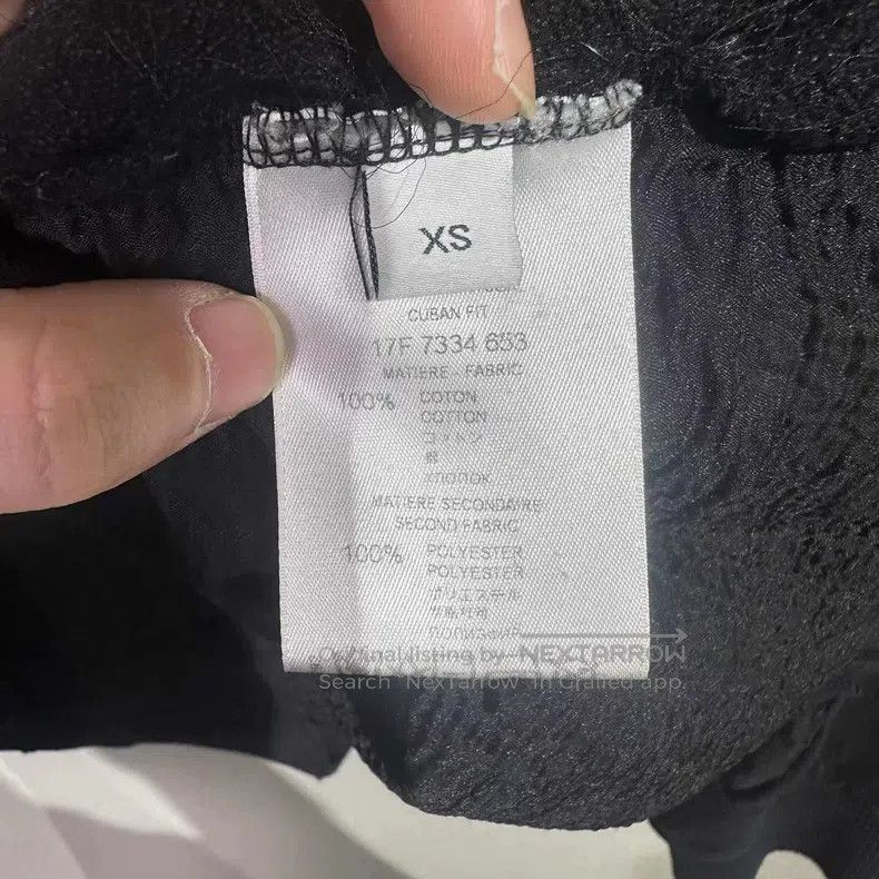 Givenchy Givenchy Black Hole Letter Round Neck Sweatshirt (Size XS) Size US XS / EU 42 / 0 - 5 Thumbnail