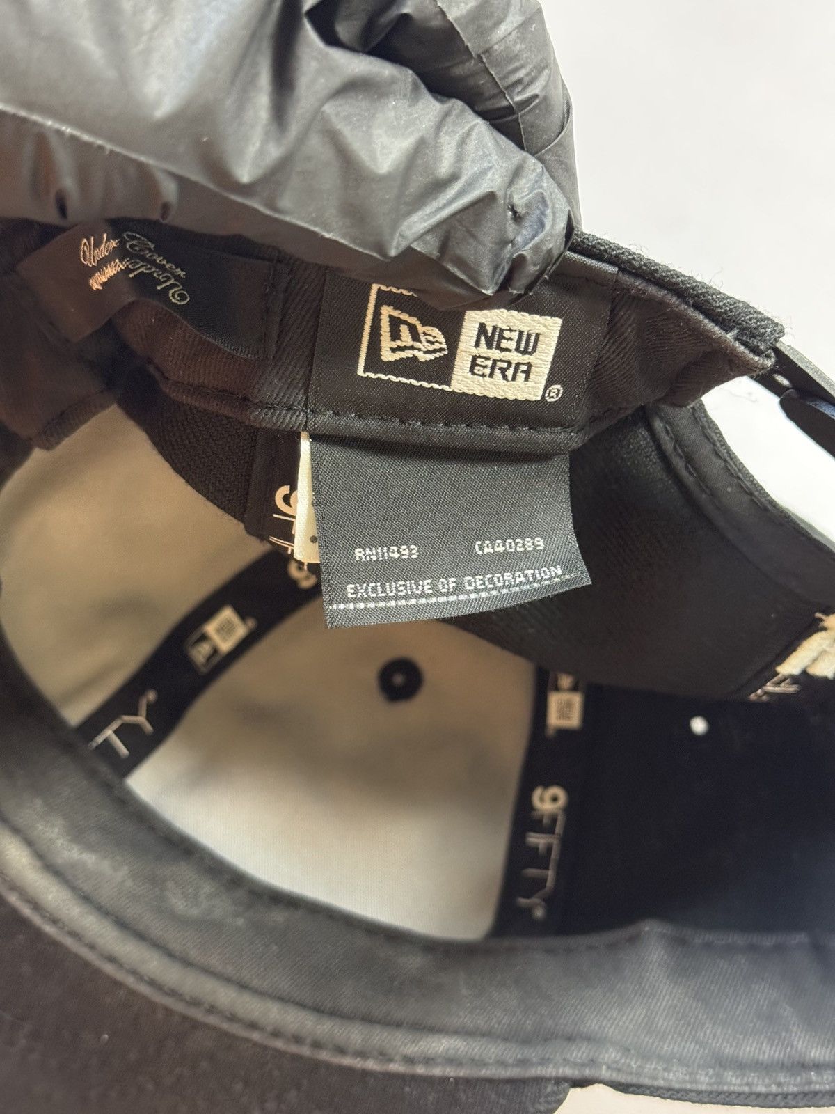 Undercover Aw19 Undercover Welcome To Dystopia(Black/OS) Size ONE SIZE - 8 Thumbnail