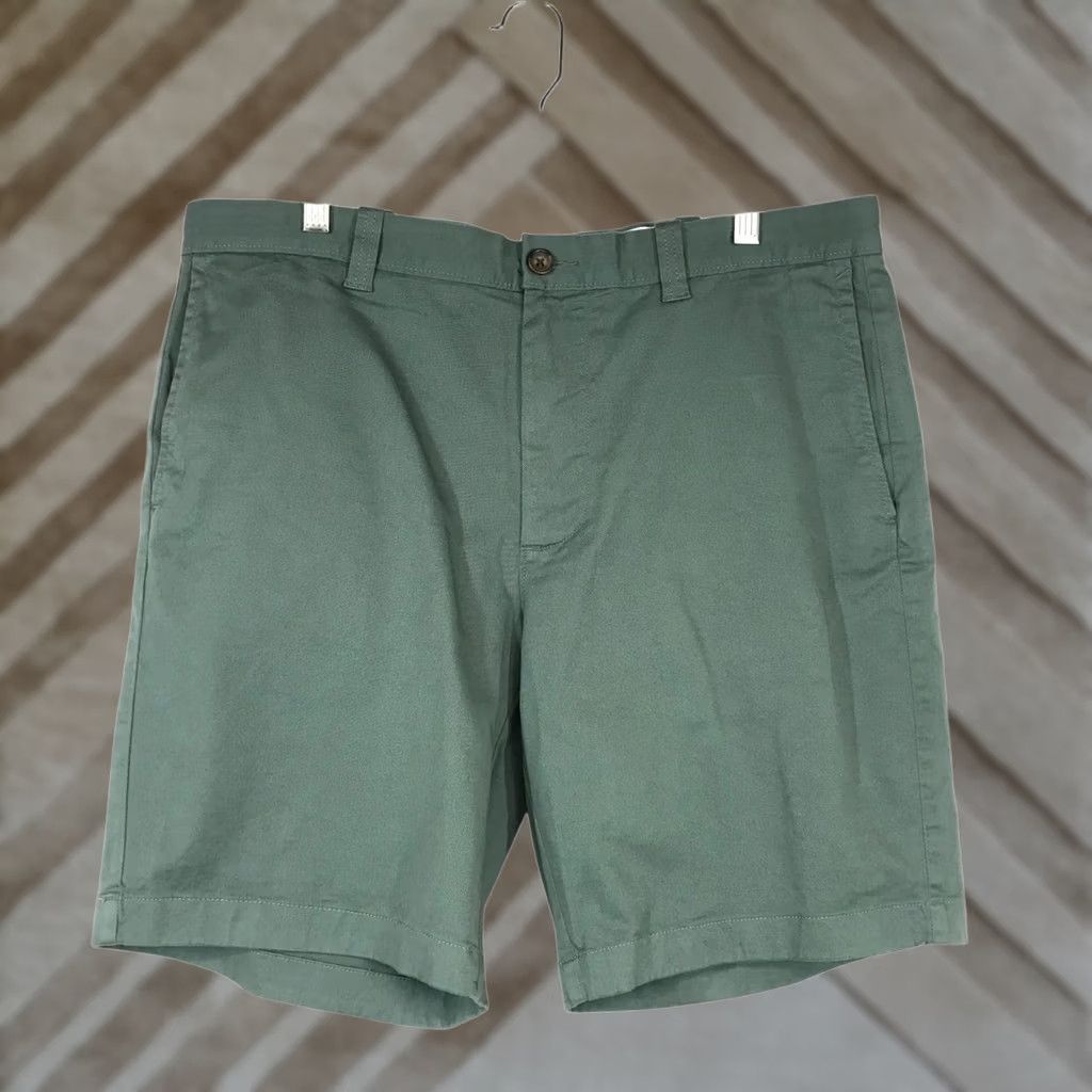 J.Crew J. CREW Mens 35 GREEN POLYESTER BLEND CHINO SHORTS Size US 35 - 1 Thumbnail