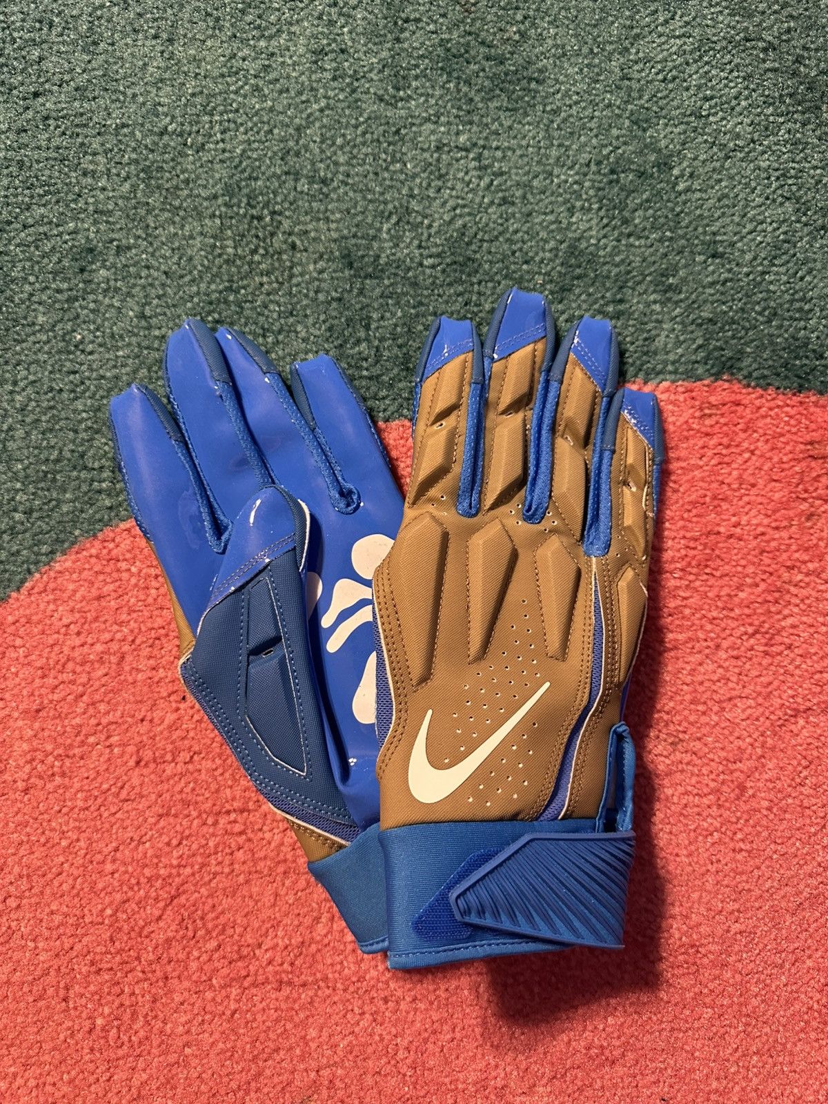 Nike × Off-White Off White x Nike D-Tack Football Gloves Size ONE SIZE - 1 Thumbnail