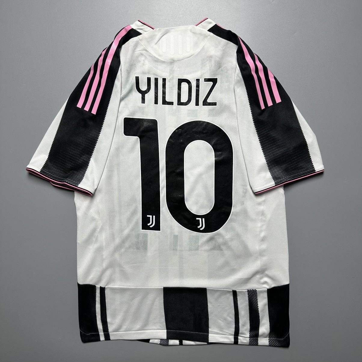 Adidas JUVENTUS ADIDAS 2025/2026 FOOTBALL HOME JERSEY #10 YILDIZ Size US S / EU 44-46 / 1 - 1 Thumbnail