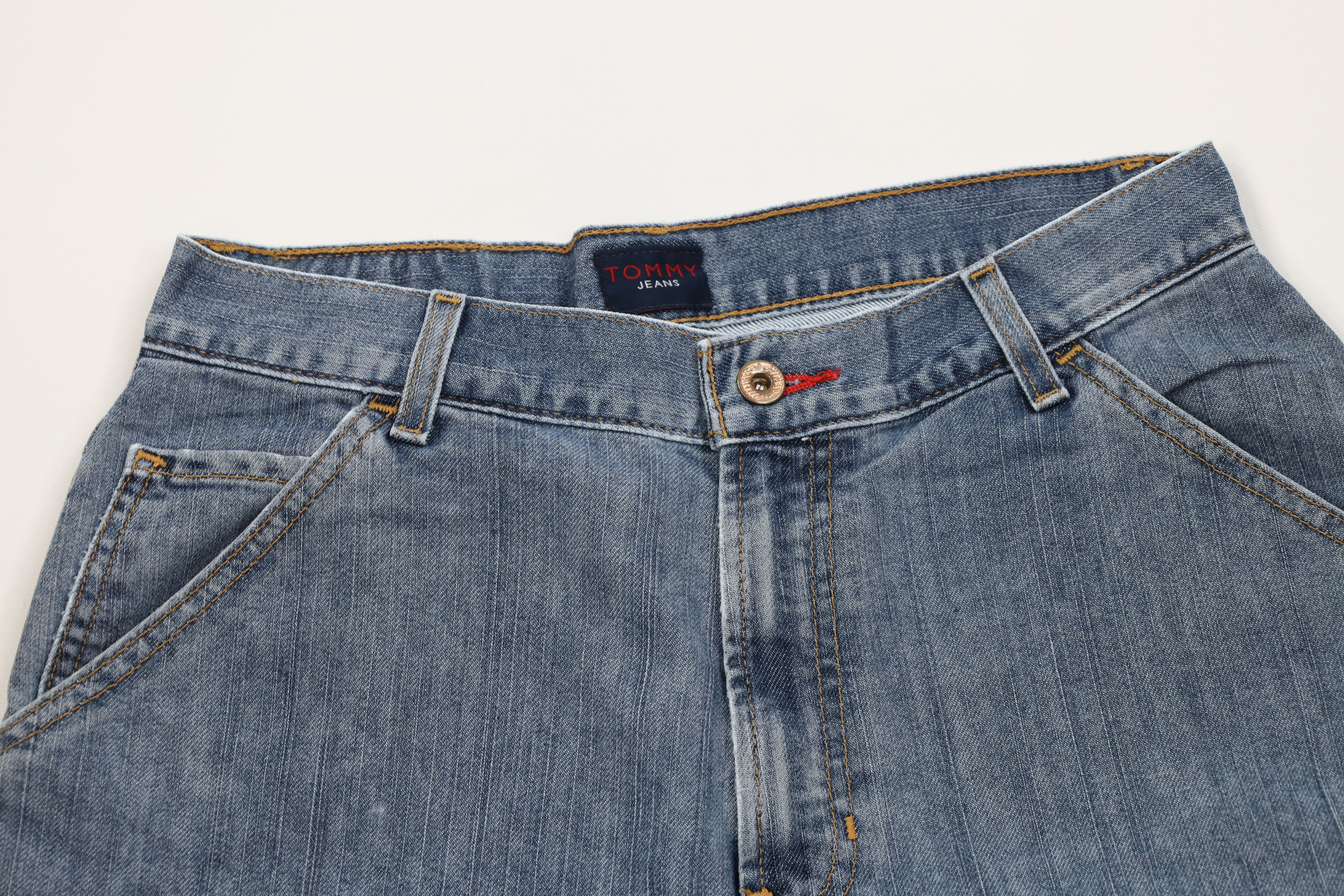 Tommy Hilfiger Vintage Y2K 2001 Tommy Hilfiger Fit Denim Jean Shorts Jorts Size US 30 / EU 46 - 2 Thumbnail