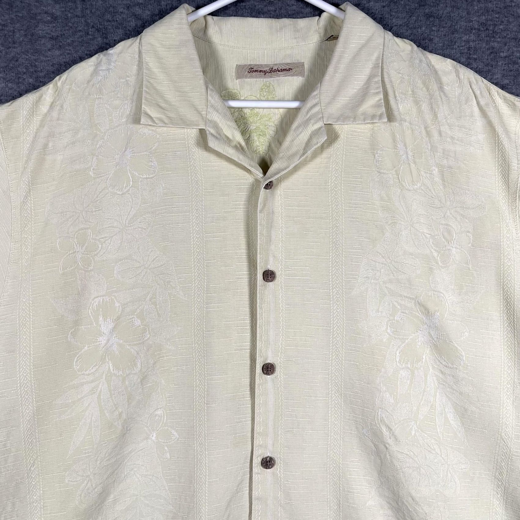 Tommy Bahama Tommy Bahama Shirt Mens XL White 100% Silk Floral Hawaiian Camp Button Up Shirt Size US XL / EU 56 / 4 - 2 Thumbnail