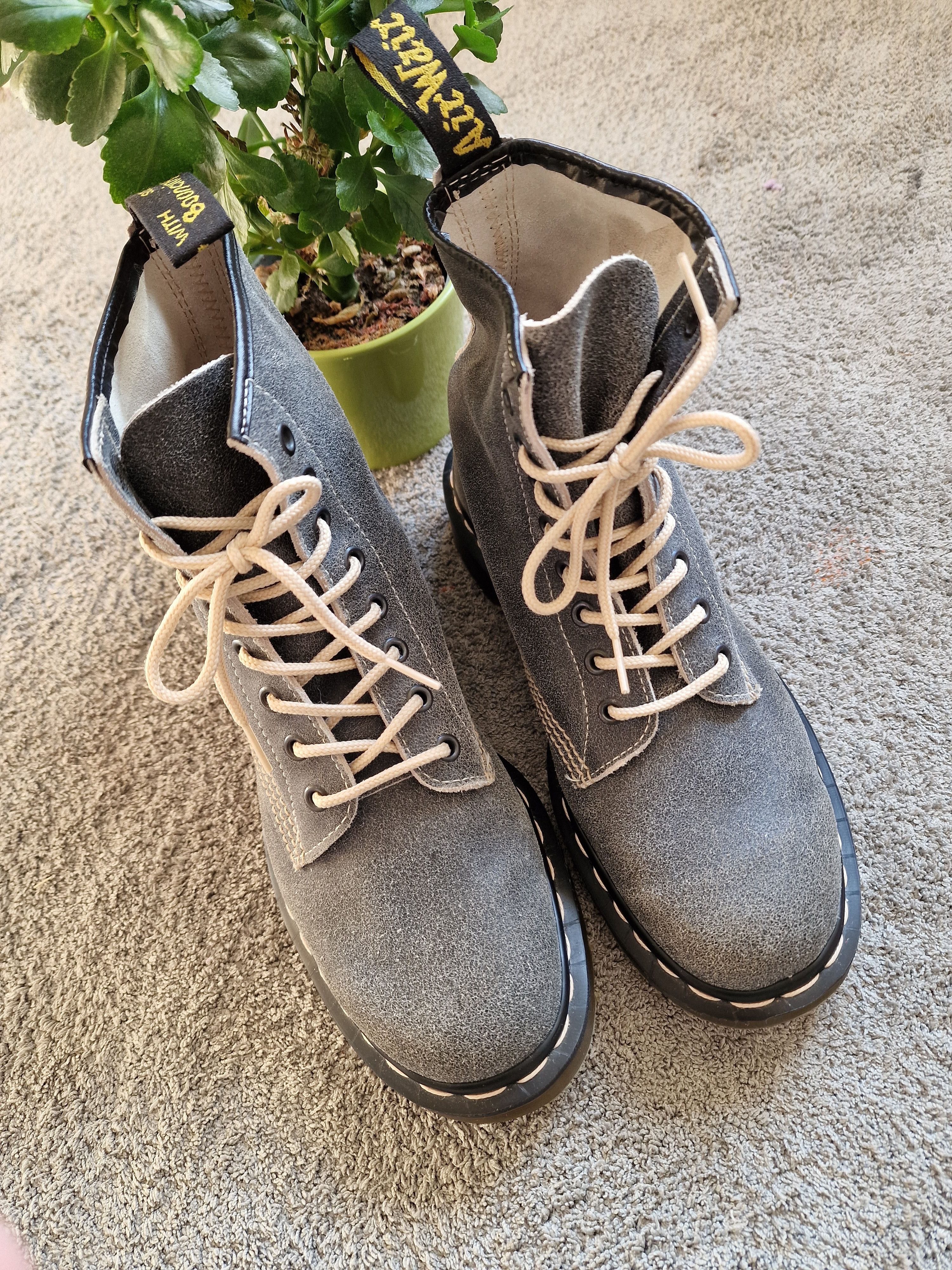 Dr. Martens Rare Dr. Martens 9350 chalk aviator made in england vintage Size US 9 / EU 42 - 3 Thumbnail