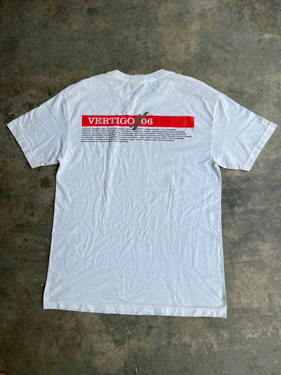 Band Tees × Vintage Vintage 2006 U2 Vertigo Tour Size US L / EU 52-54 / 3 - 4 Thumbnail