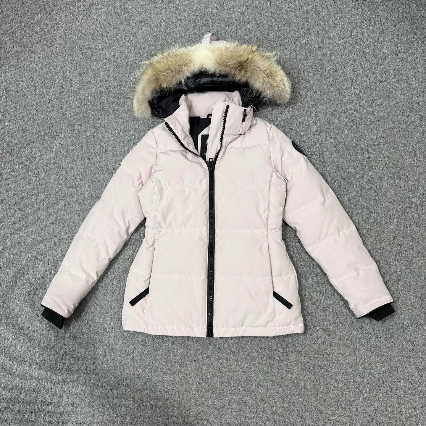 Canada Goose Canada Goose Chelsea fur collar down coat XS 99 new Size XS / US 0-2 / IT 36-38 - 1 Thumbnail