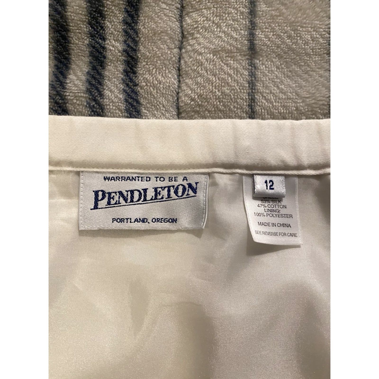 Pendleton VINTAGE Pendleton Women Skirt White Size 12 Mid Knee Length Silk & Cotton Zipper Straight & Pencil" Size 34" / US 12 / IT 48 - 4 Thumbnail