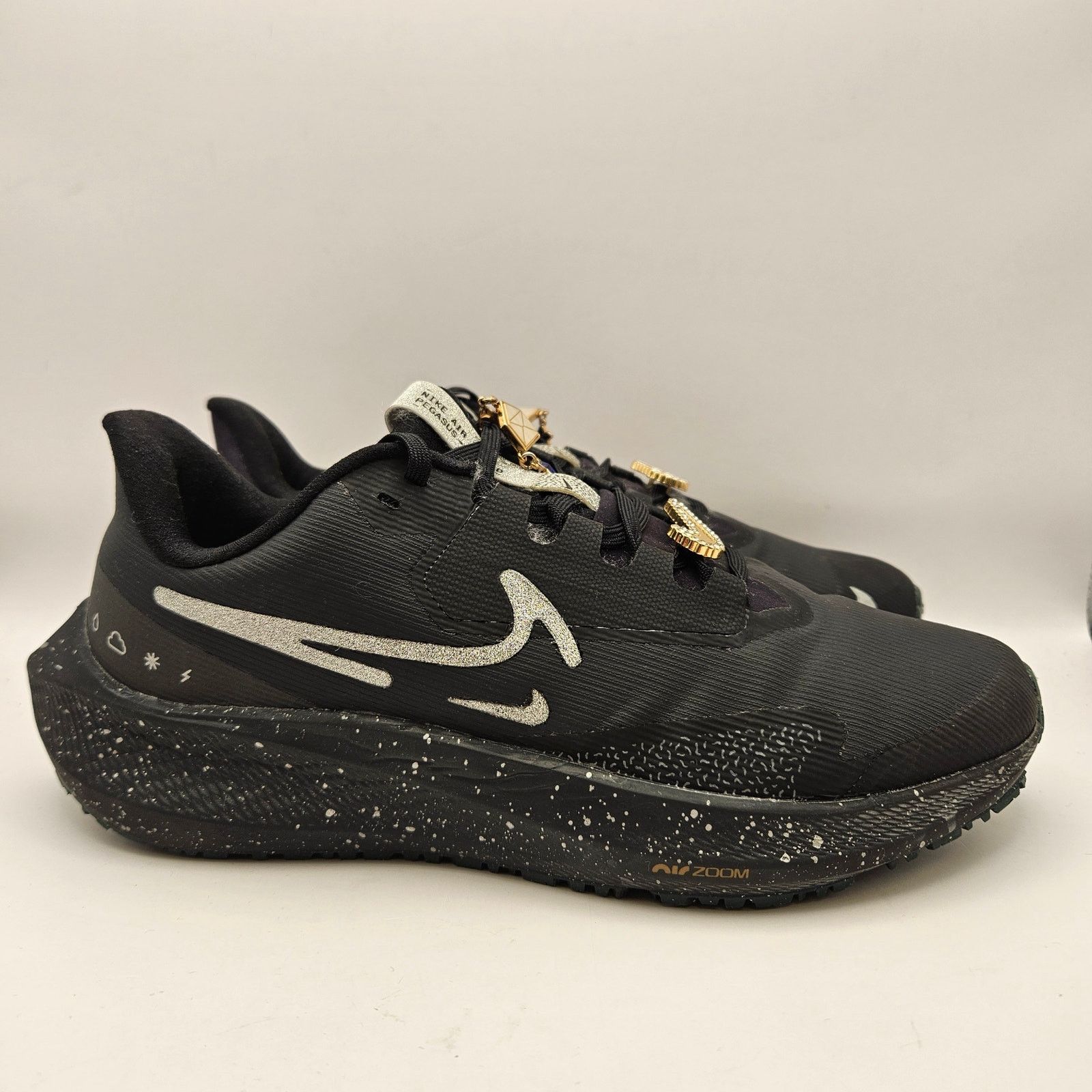 Nike NIKE WOMEN'S 7.5 AIR ZOOM PEGASUS 39 SHIELD BLING BLACK Size US 7.5 / IT 37.5 - 4 Thumbnail