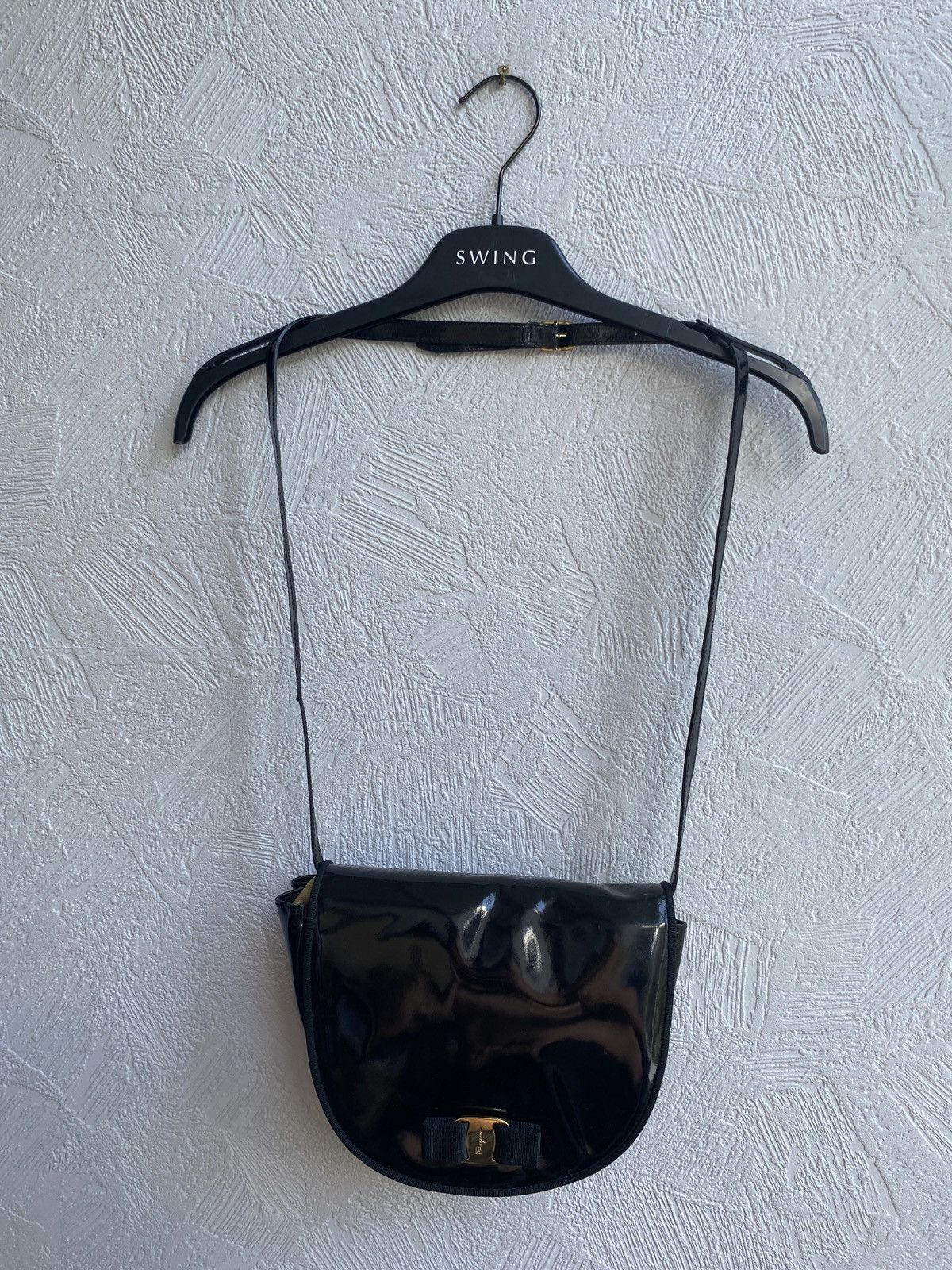Salvatore Ferragamo Salvatore Ferragamo Black Patent Leather Shoulder Bag Size ONE SIZE - 2 Thumbnail