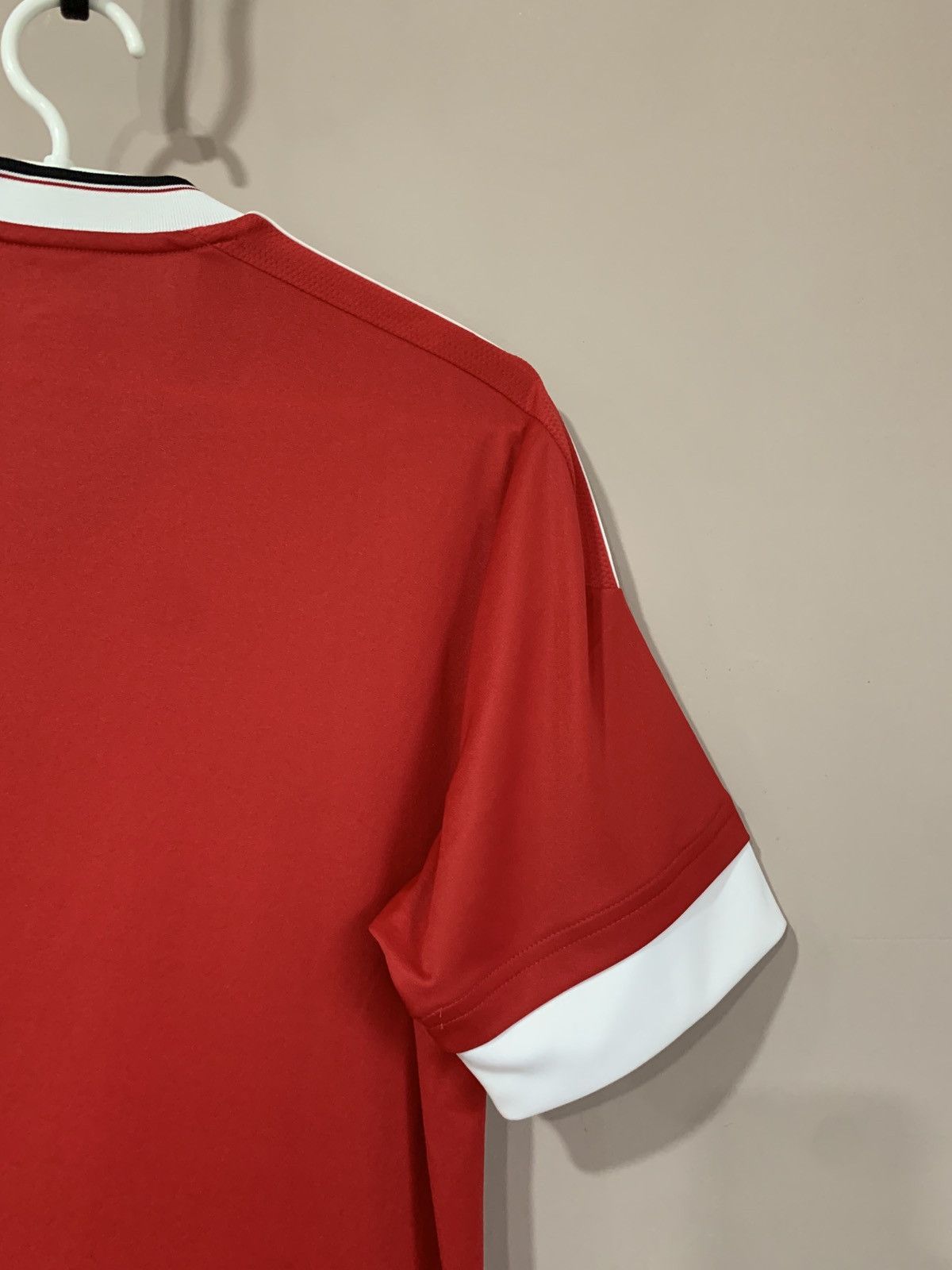 Adidas Manchester United 2015 Home Football Shirt Adidas Soccer S Size US S / EU 44-46 / 1 - 6 Thumbnail