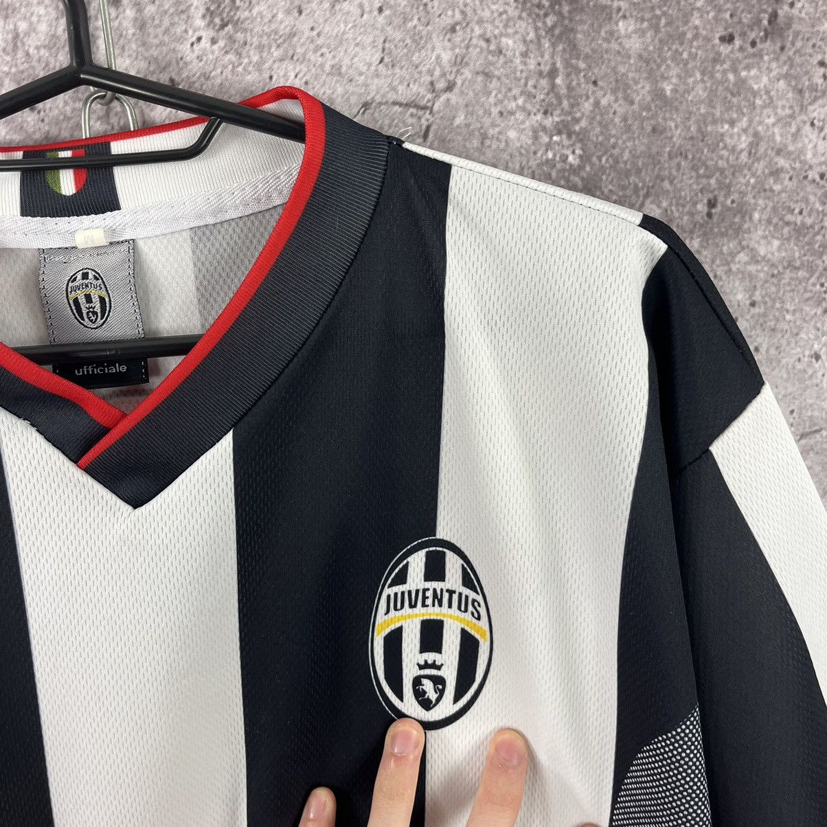 Vintage Juventus Official Merchandise Jersey # 10 Del Piero Size M Size US M / EU 48-50 / 2 - 4 Thumbnail